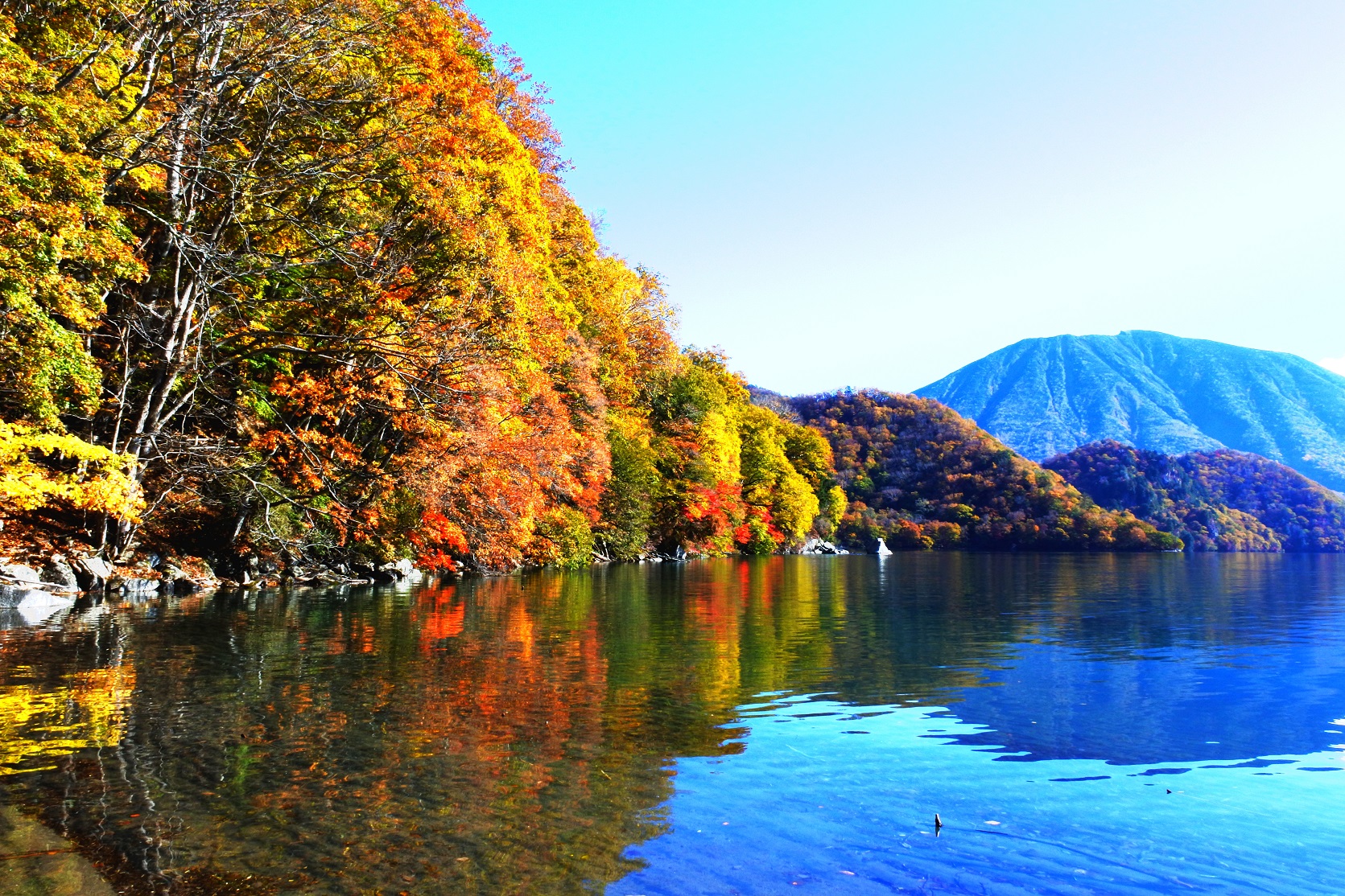 中禅寺湖　紅葉