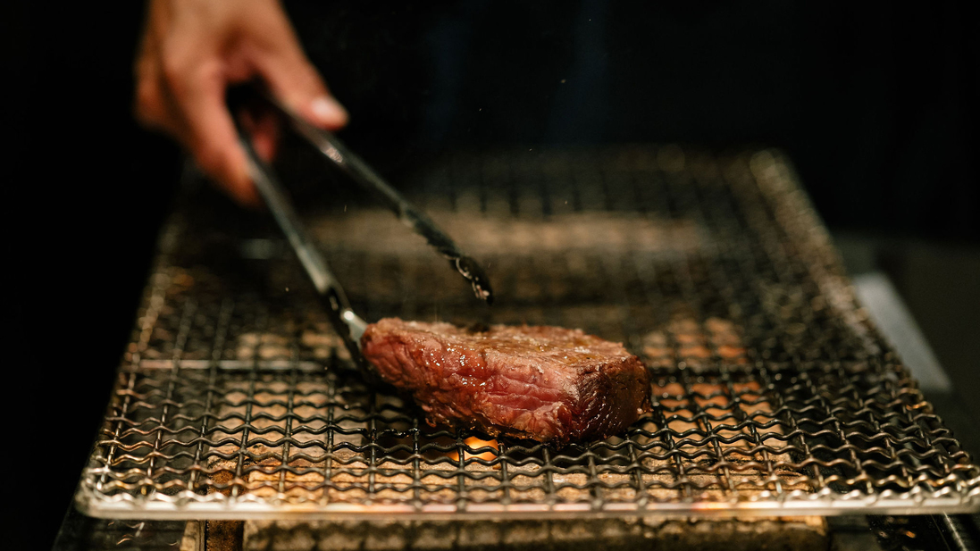 【早割60】厳選された熟成肉を味わう極上ディナーとオールインクルーシブで贅沢ステイ／夕朝食付