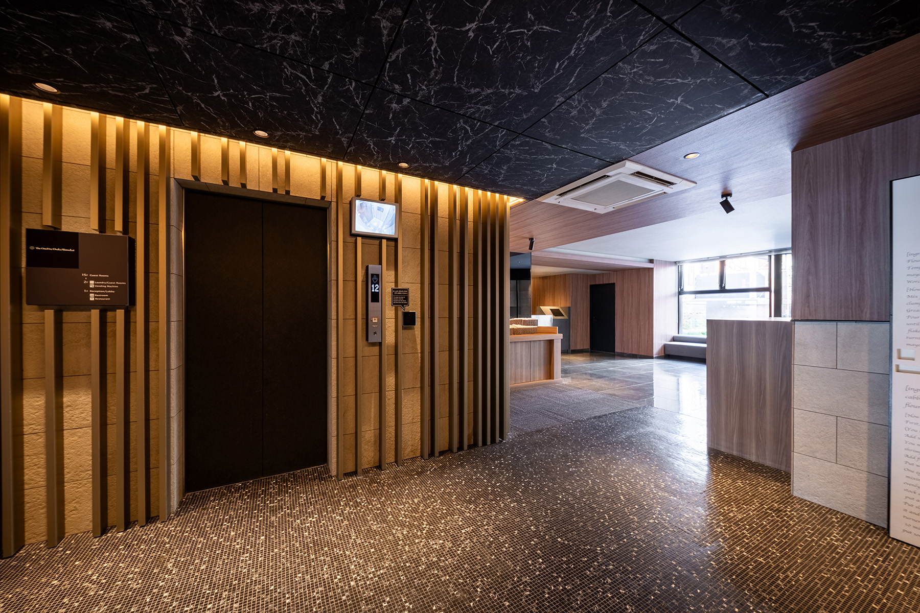 エレベーターホール