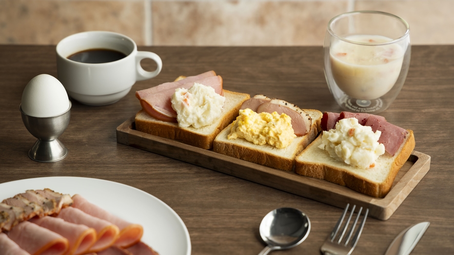 朝食メニュー／たまご料理、スープ、ヨーグルト