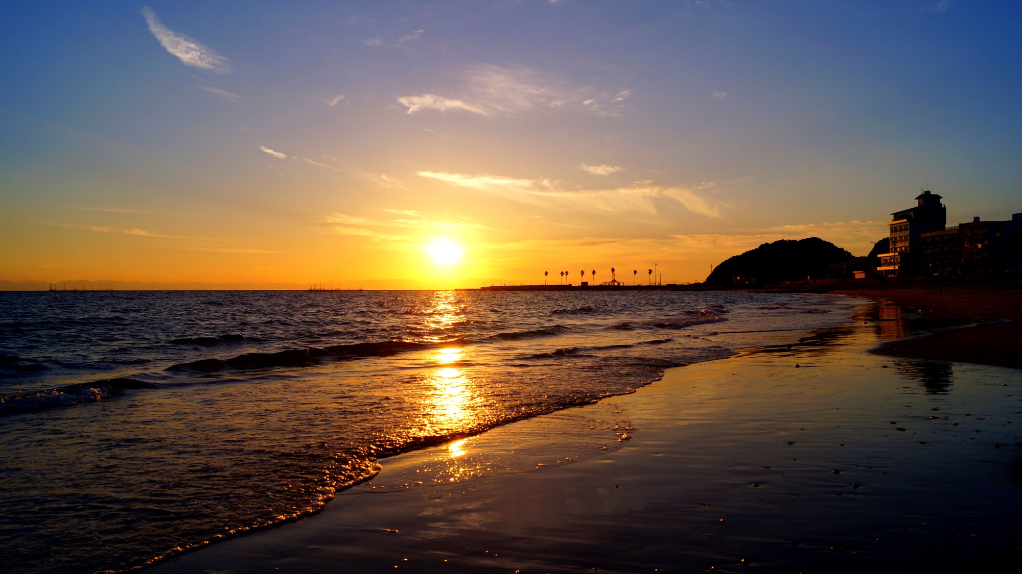 内海海水浴場の夕景