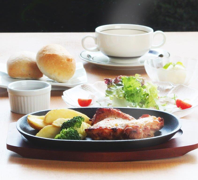 選べる３種の御膳（チキン）