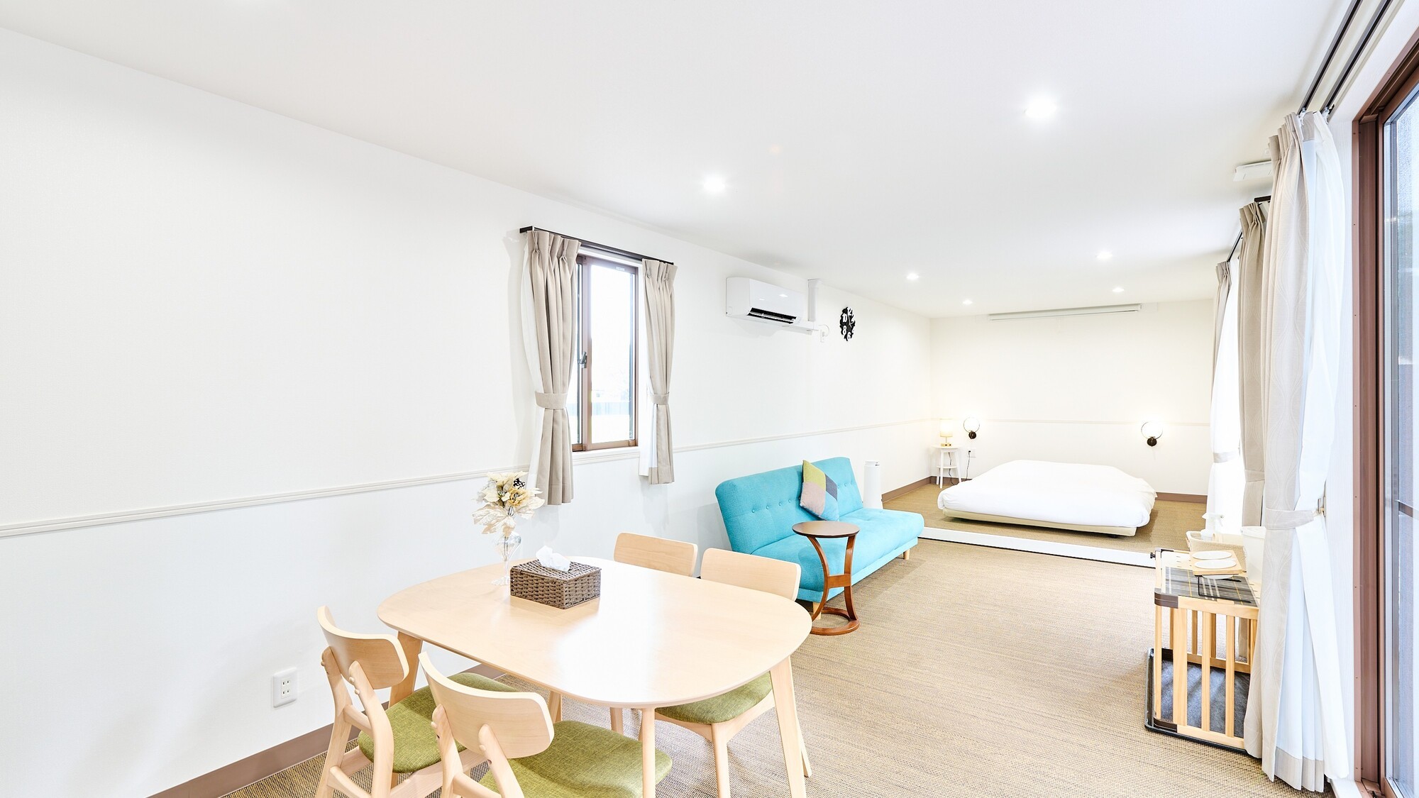 トレーラー内観