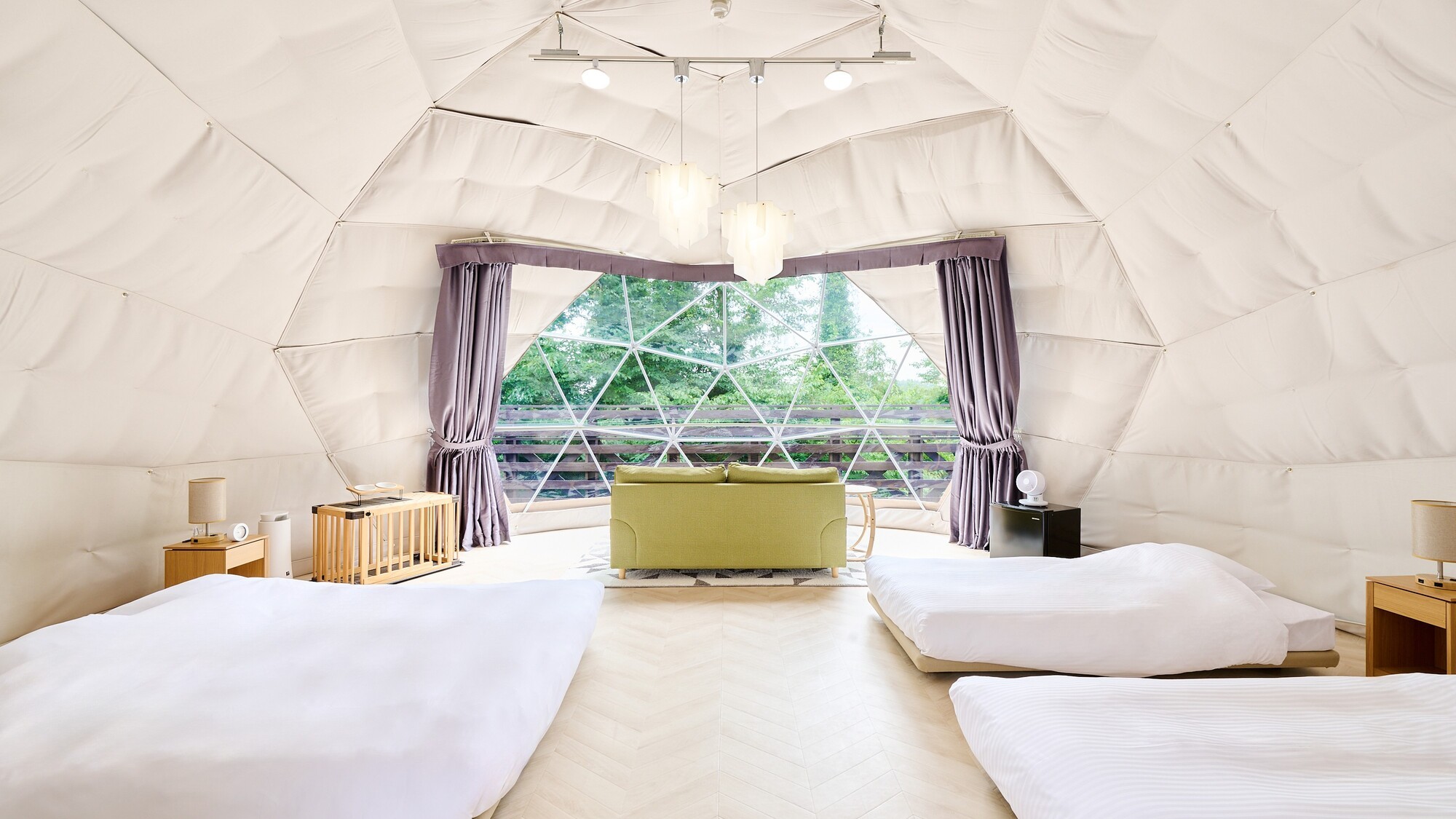 ドームテント内観