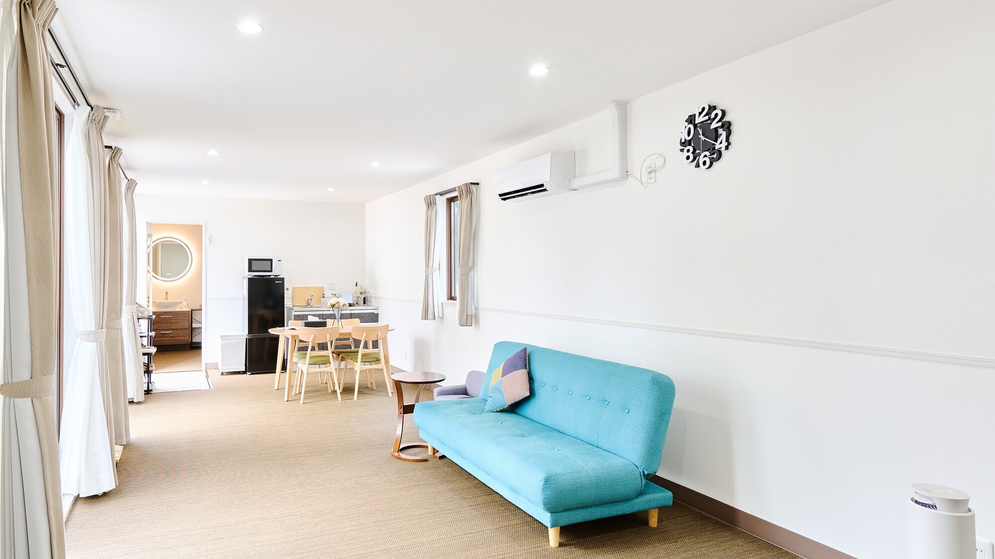 B・D　トレーラー内観