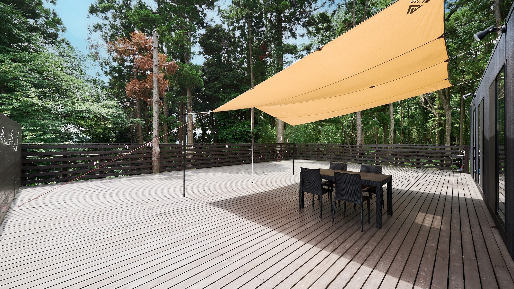 C　ウッドデッキ