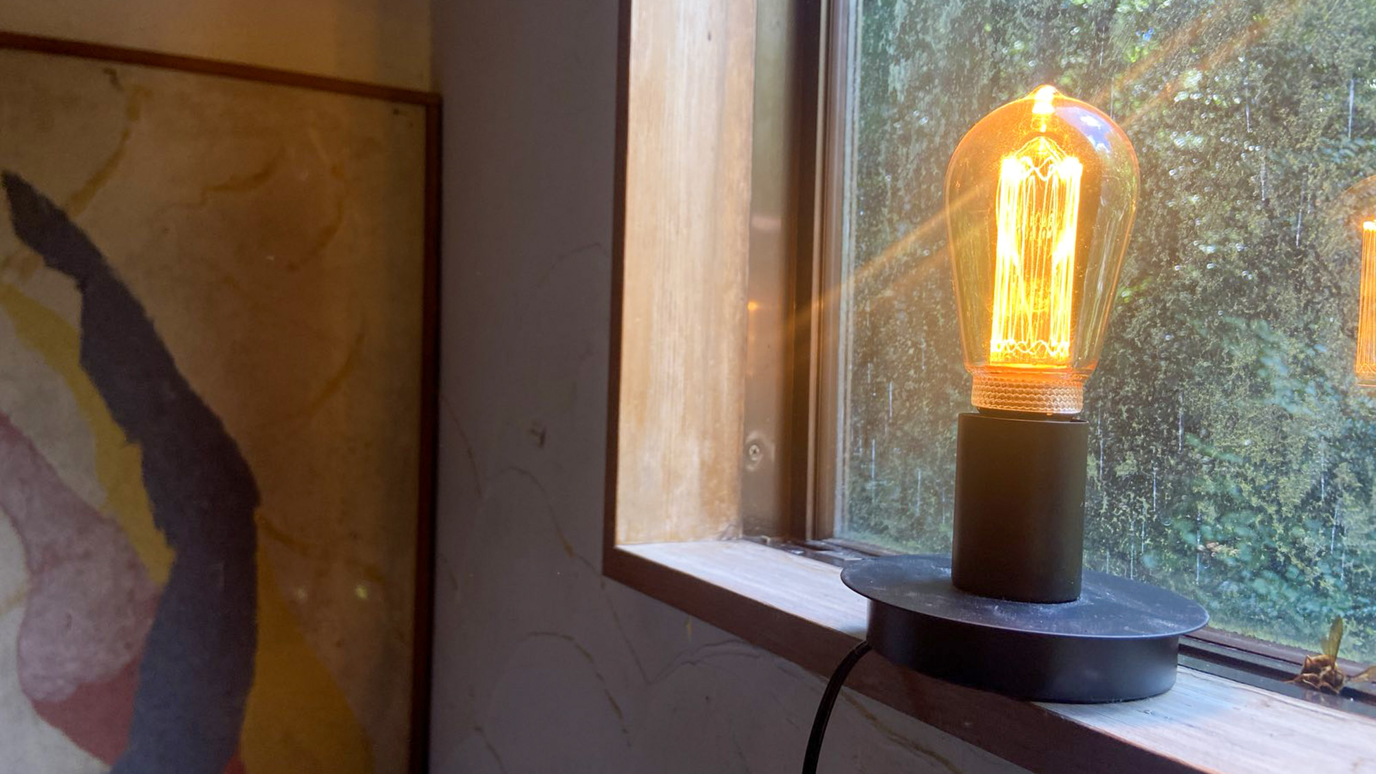 ・【本館・高千穂】お部屋の雰囲気にマッチしたレトロ感のあるフィラメントライト