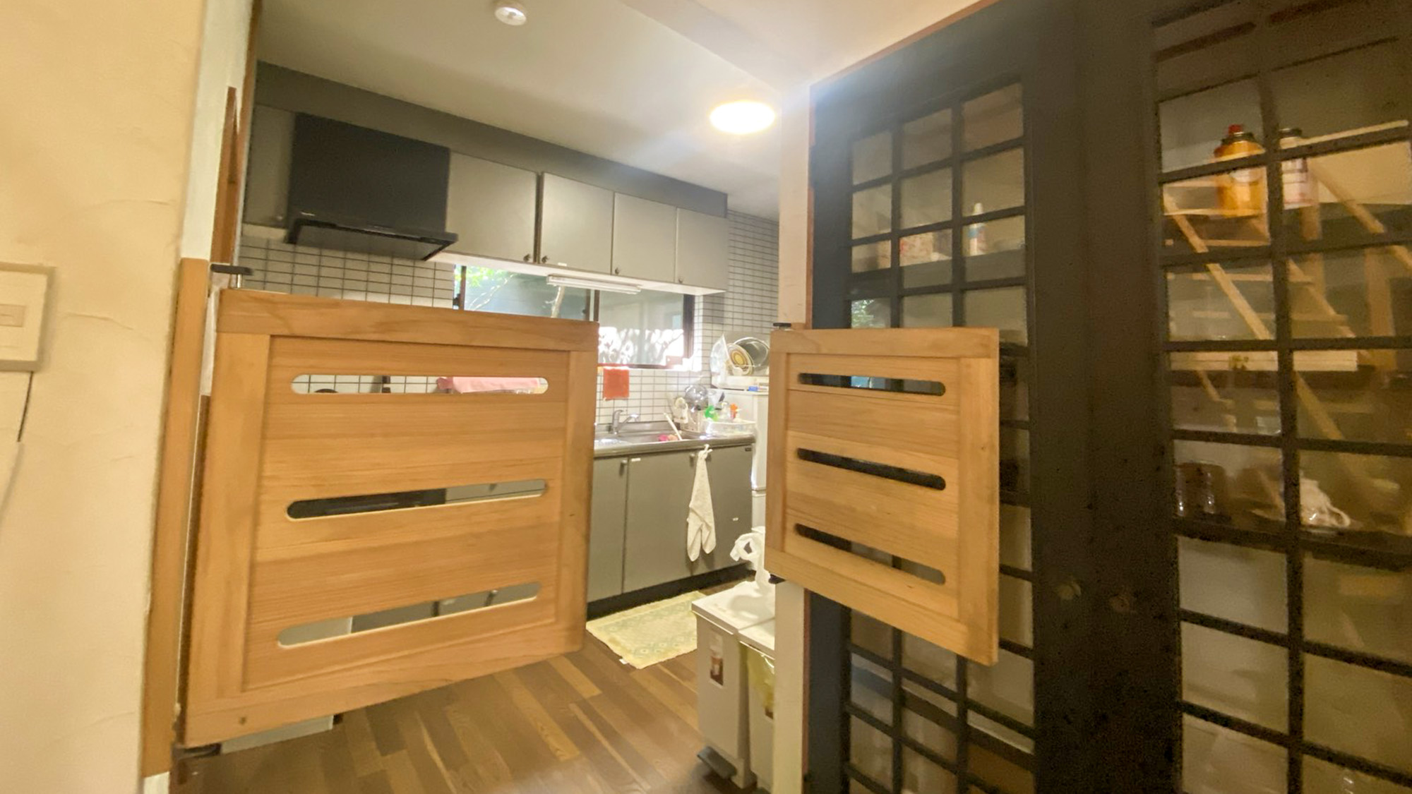 ・【本館・高千穂】本格的なキッチンで自炊が可能です。料理の腕を存分にふるってください