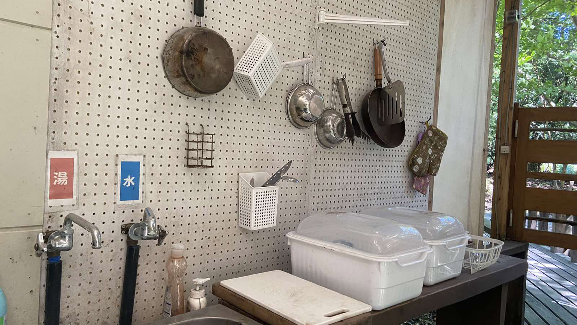 ・【共有スペース】鍋やフライパン、包丁など基本的な調理器具をご用意