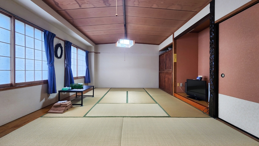 #和室16畳　グループのでご利用に最適な広々とした客室です。