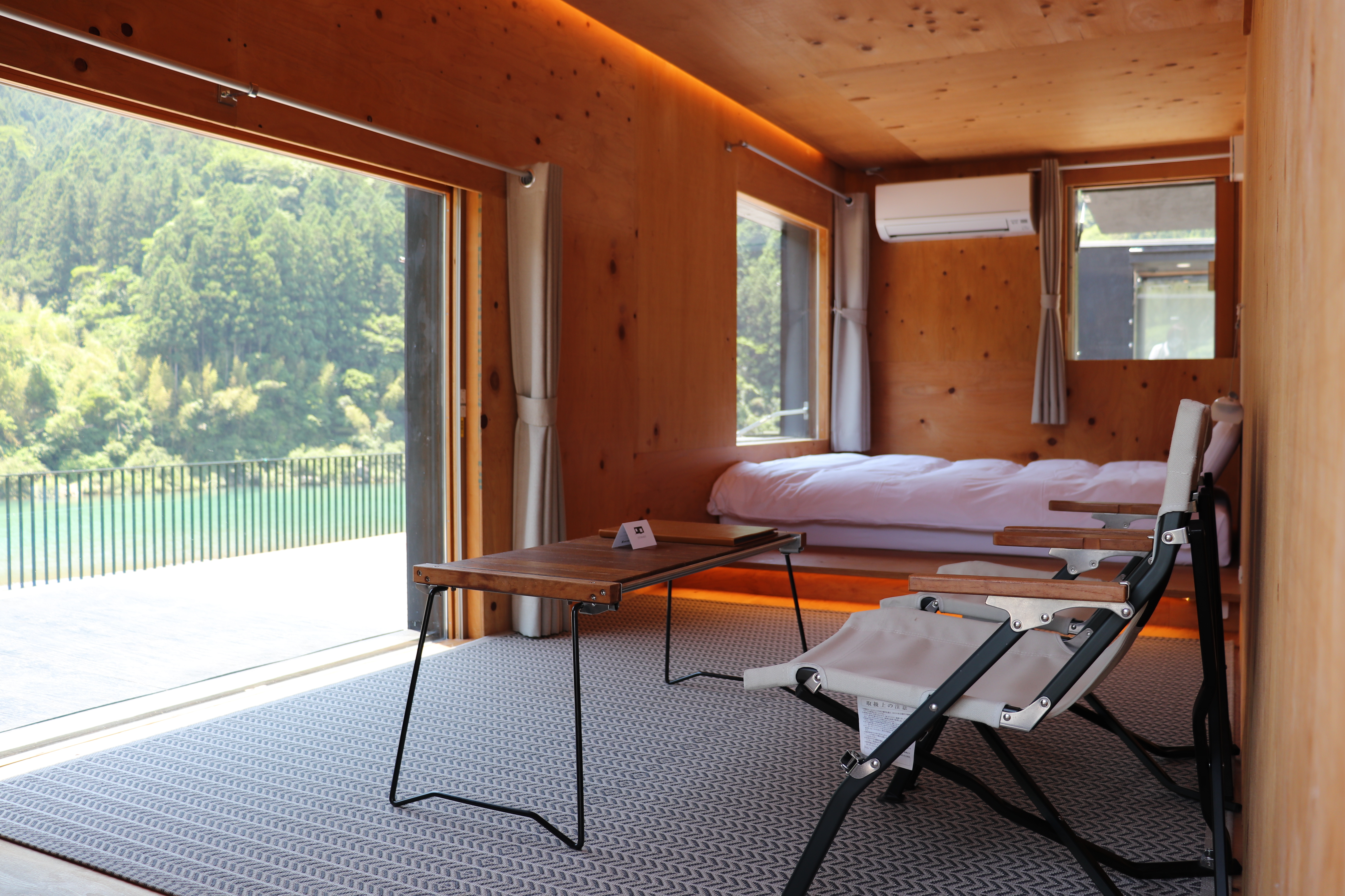 モバイルハウス「住箱ーJYUBAKOー」