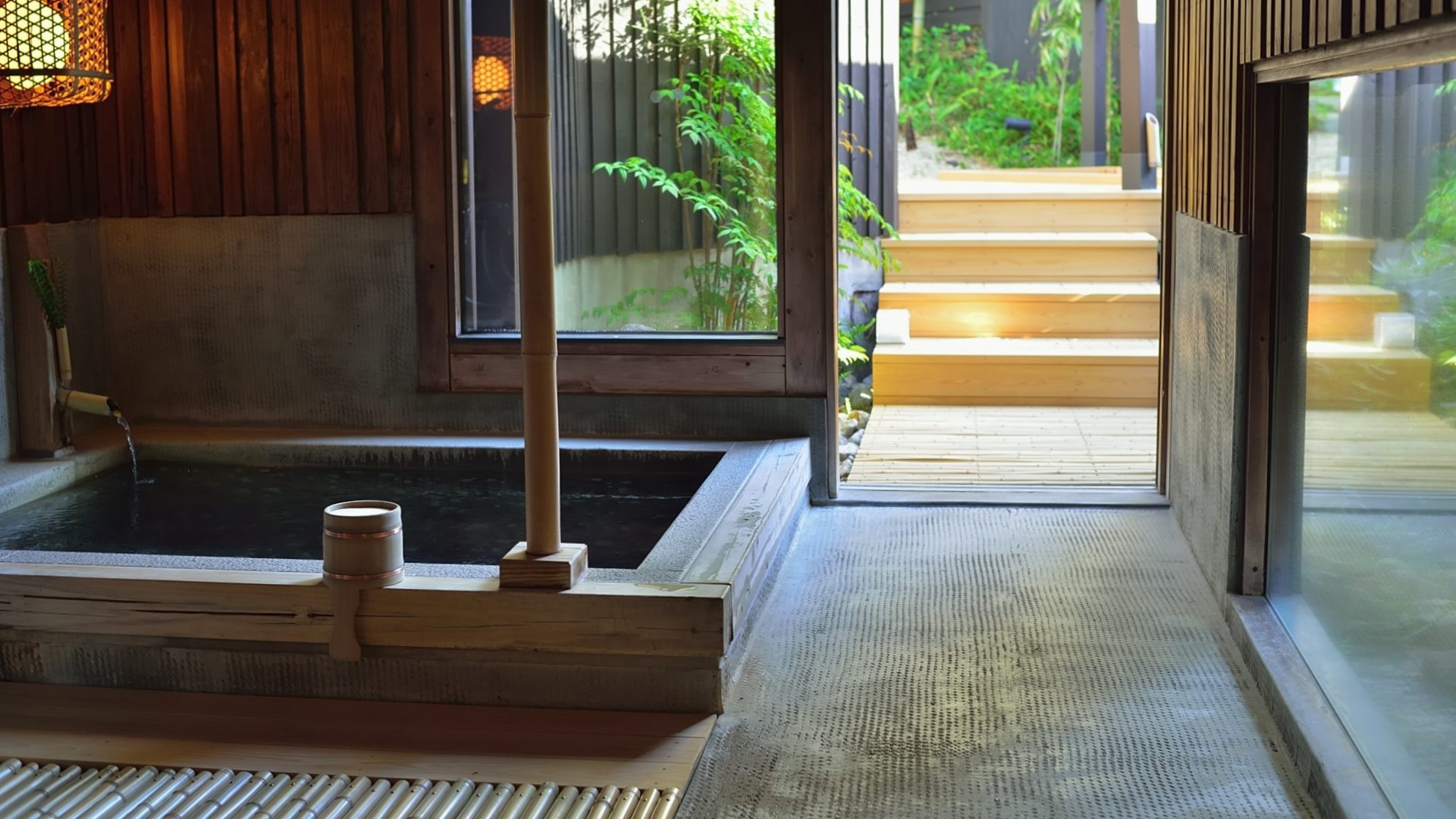 【素泊まり】古民家の温もりと小豆島の穏やかな時の流れを愉しむ。全8室の島宿真里で特別なひとときを。