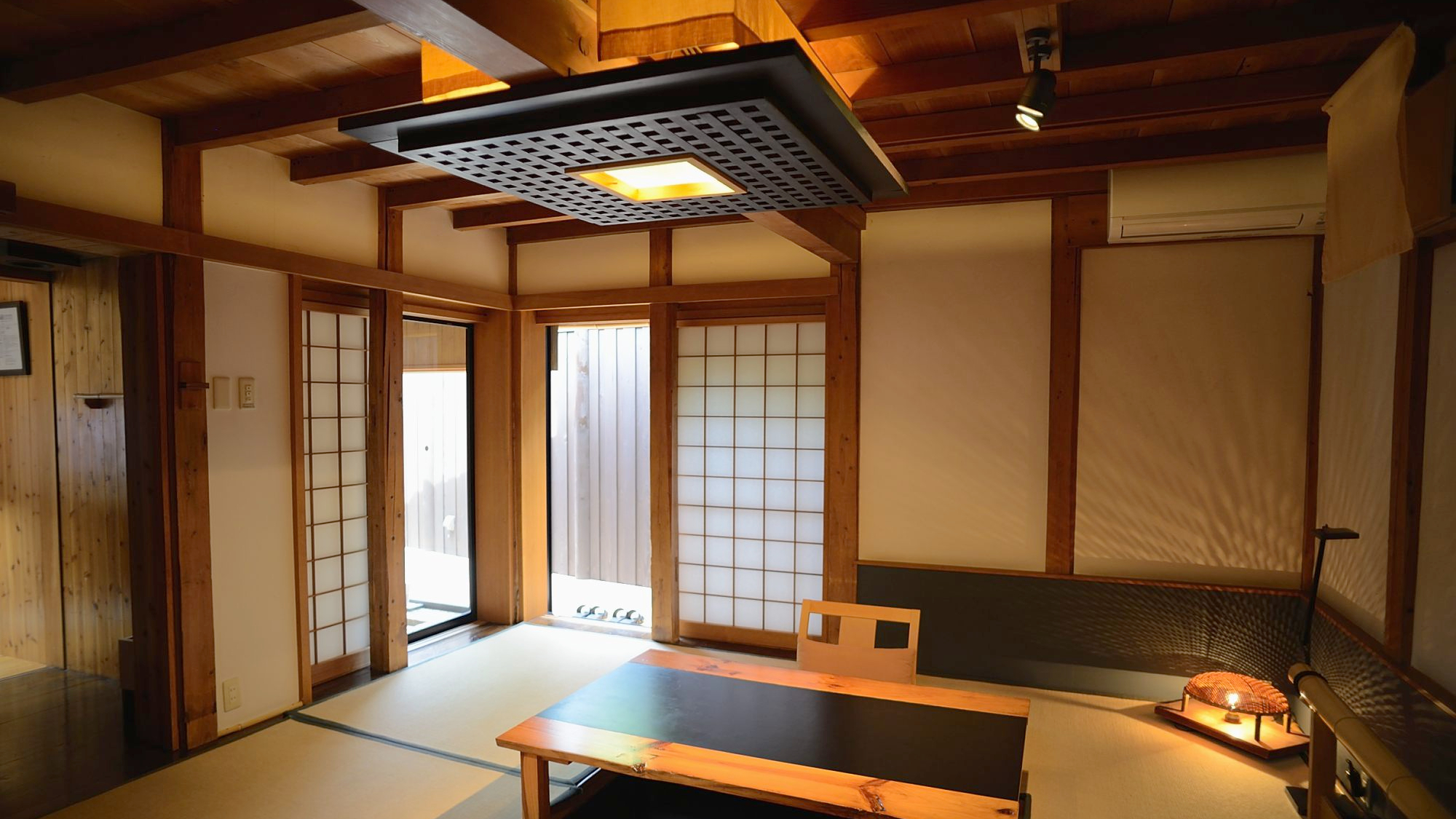 「ひし」の間｜居間