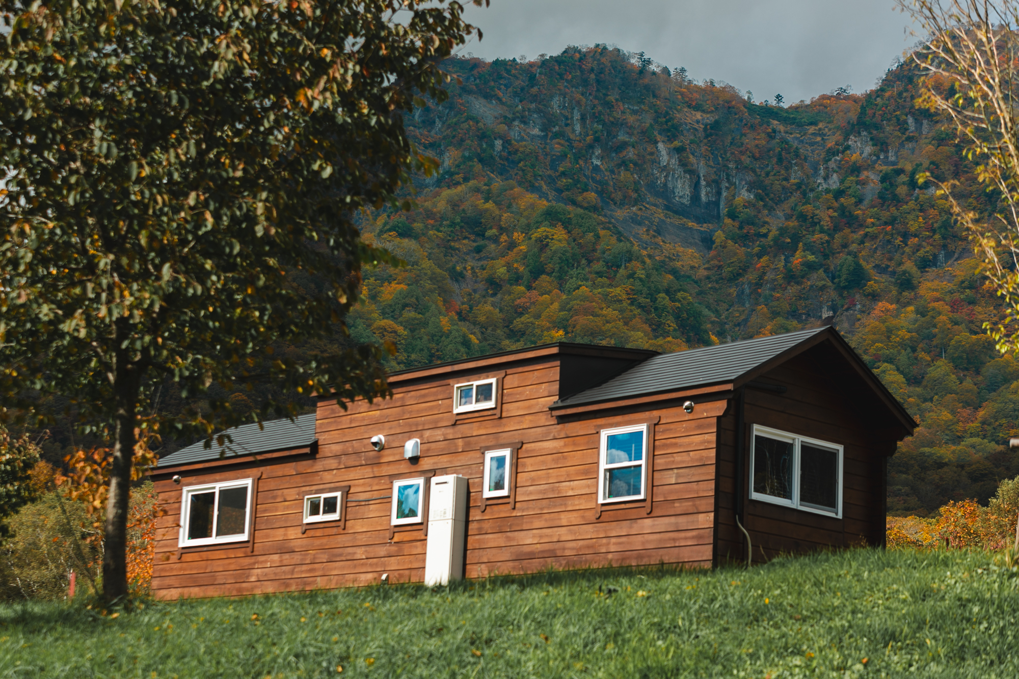 紅葉を楽しみながら滞在いただけます。