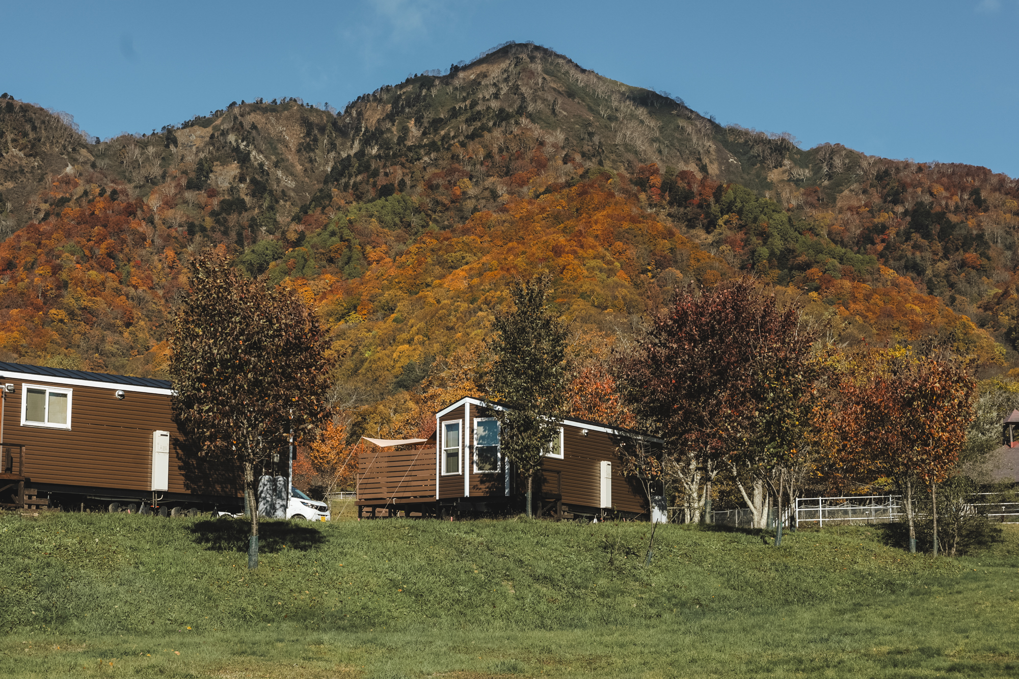 紅葉を楽しみながら滞在いただけます。