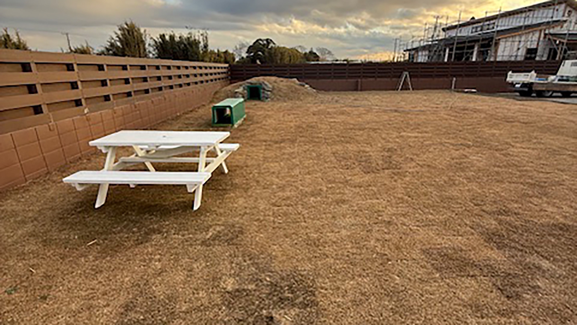 【犬と泊まれる貸別荘】定員2〜4名★ドックラン付！都心から好アクセス南房総館山（素泊り）