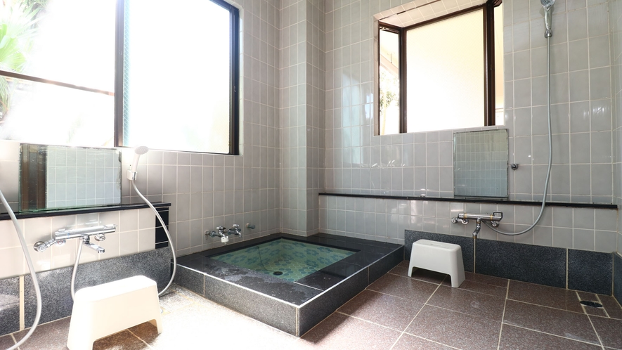 風呂■大浴場◆大小風呂あります（シャワーヘッドReFaファインバブルピュア仕様）*