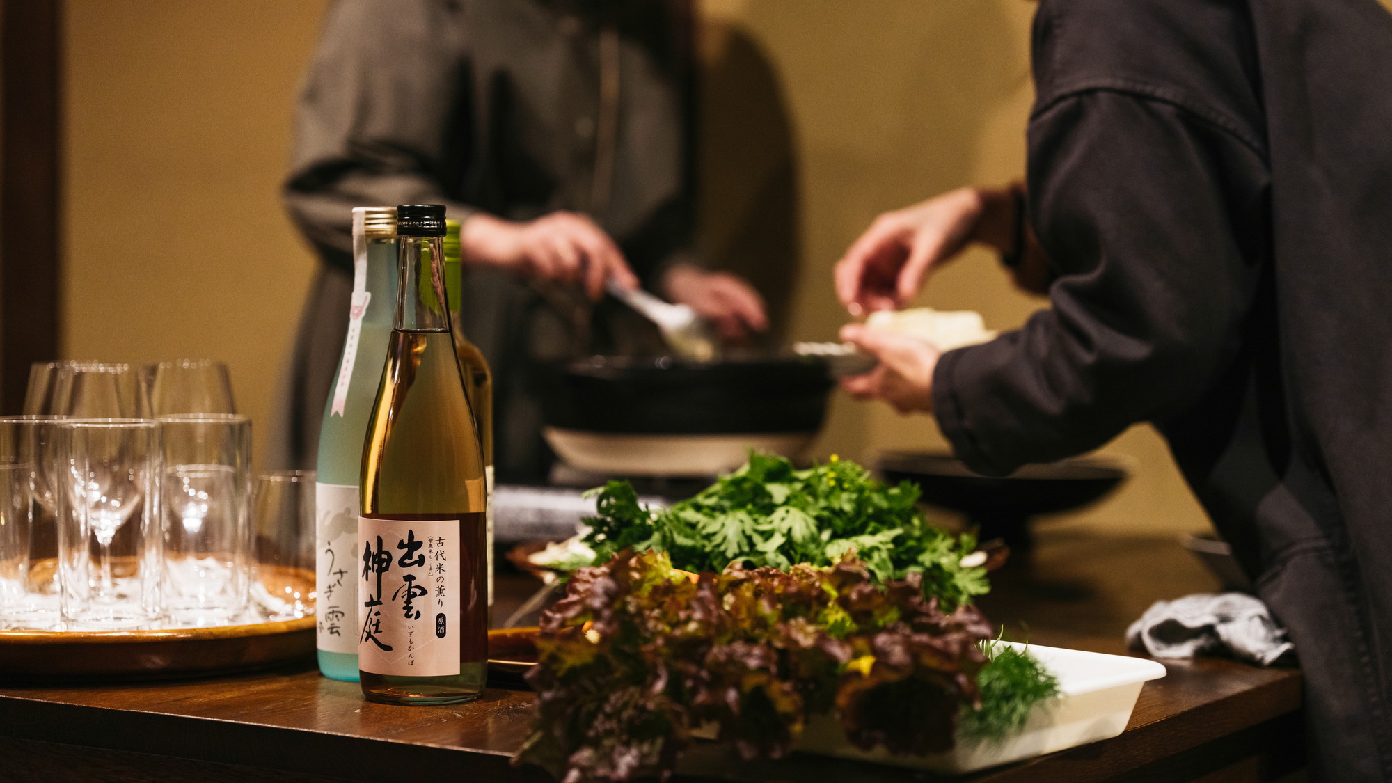 【夕食】客室に備えたキッチンで、地元食材を使ったお料理をお楽しみください（一例です）