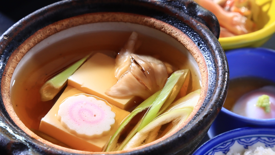 【1泊朝食】チェックイン22時までOK！夕食なし、やさしい和朝食つきプラン。温泉粥も選べます♪