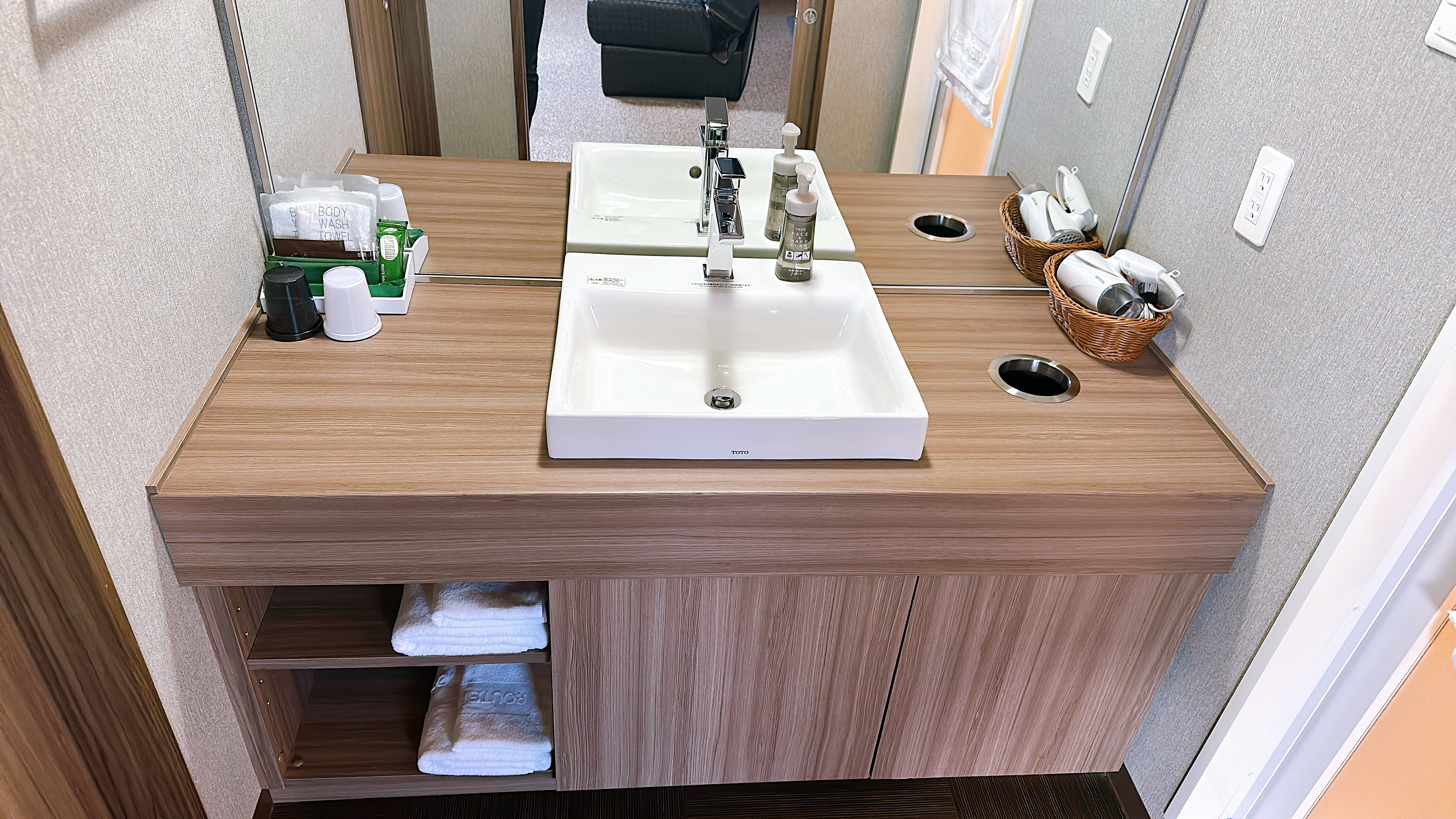 デラックスツインルーム④