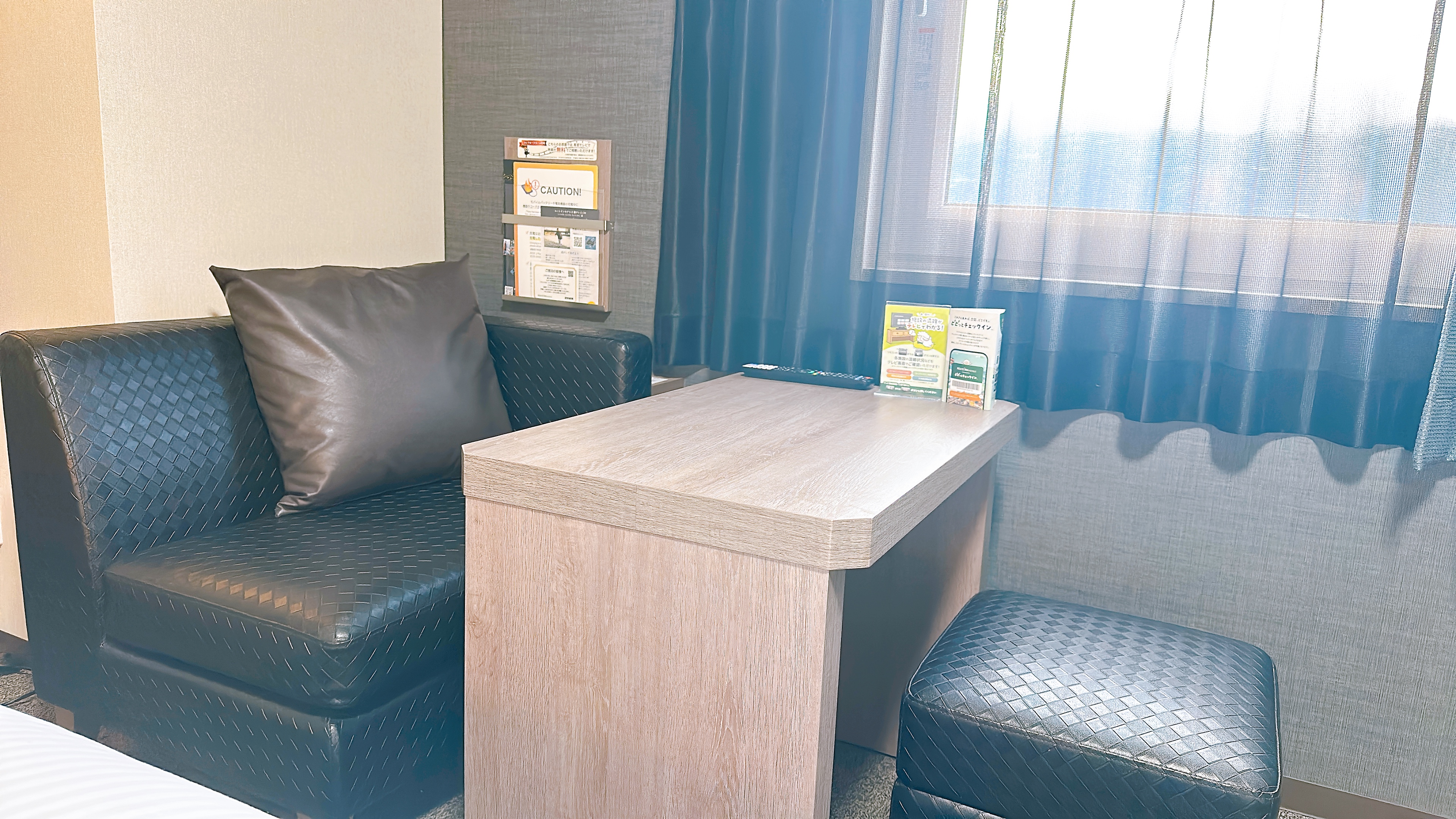 デスク・ソファ