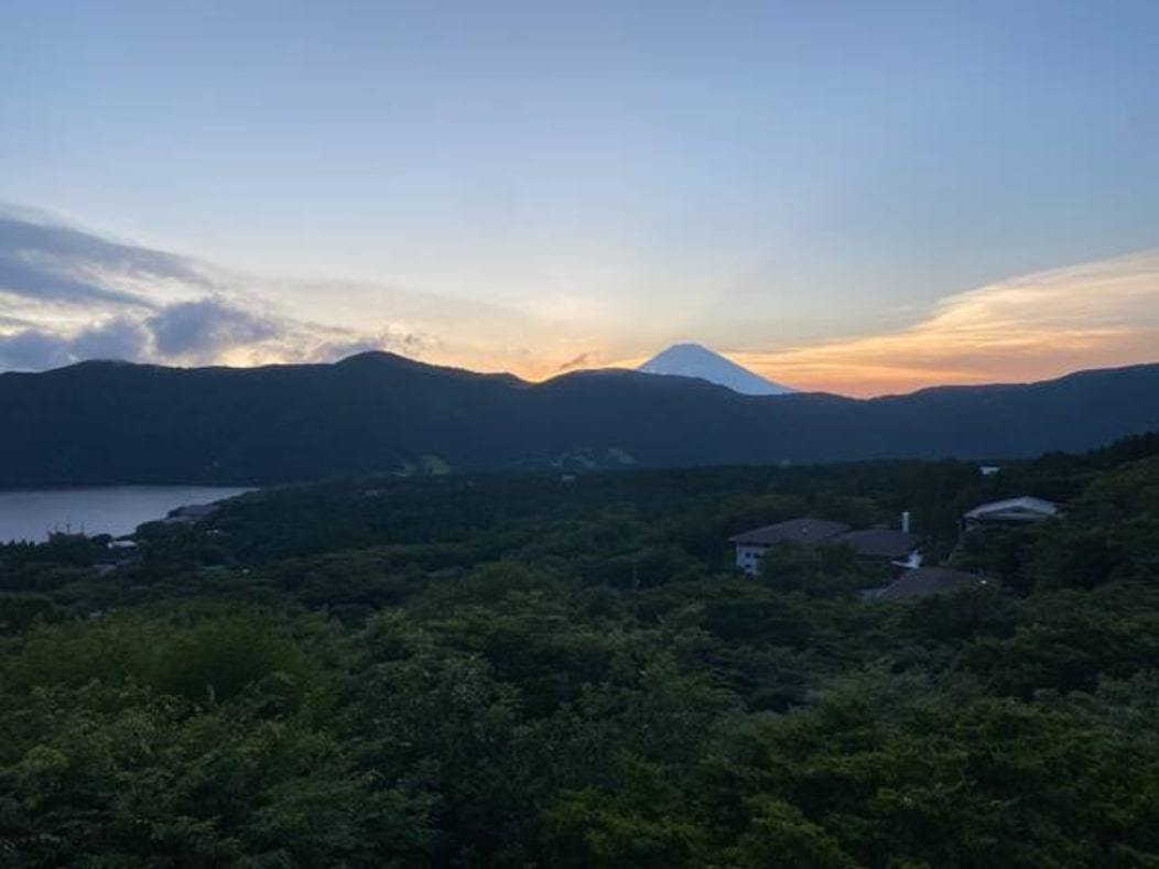 【素泊まり｜2泊プラン】芦ノ湖・富士山を一望する絶景｜源泉かけ流し温泉｜最大8名様