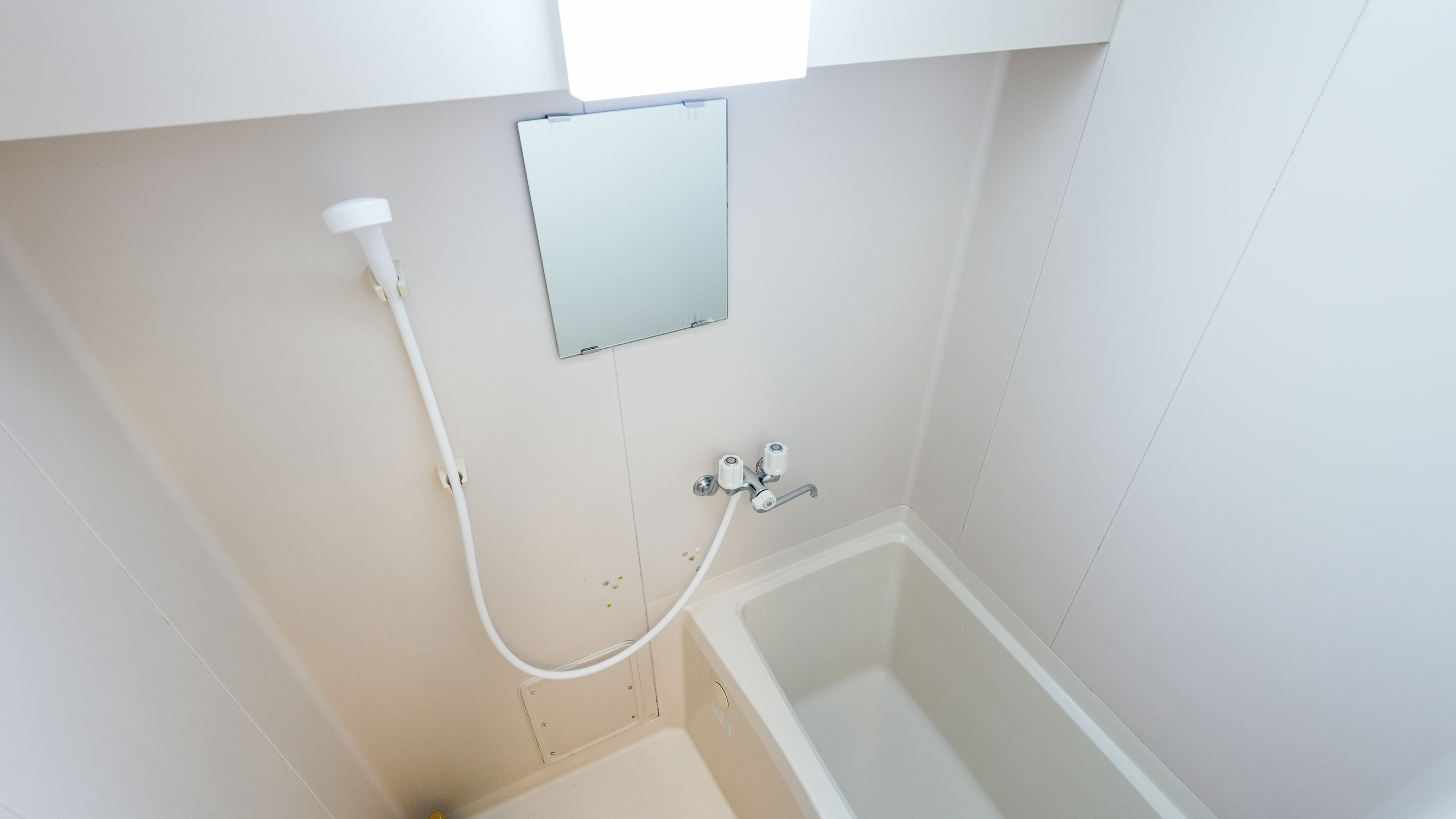 スタンダードツイン（禁煙）バスルーム1014