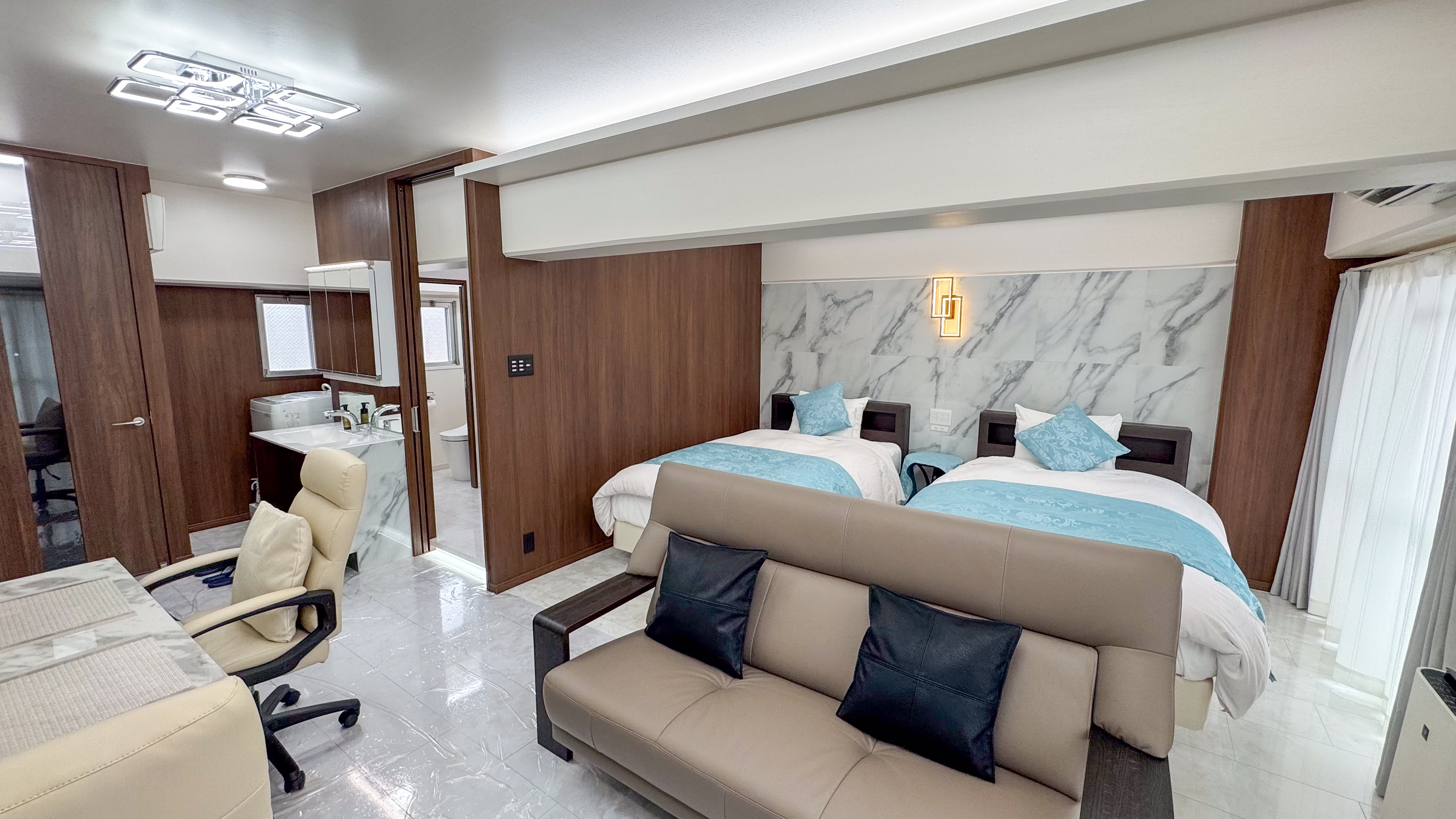 ロイヤルツイン（禁煙）シモンズ製ベッド