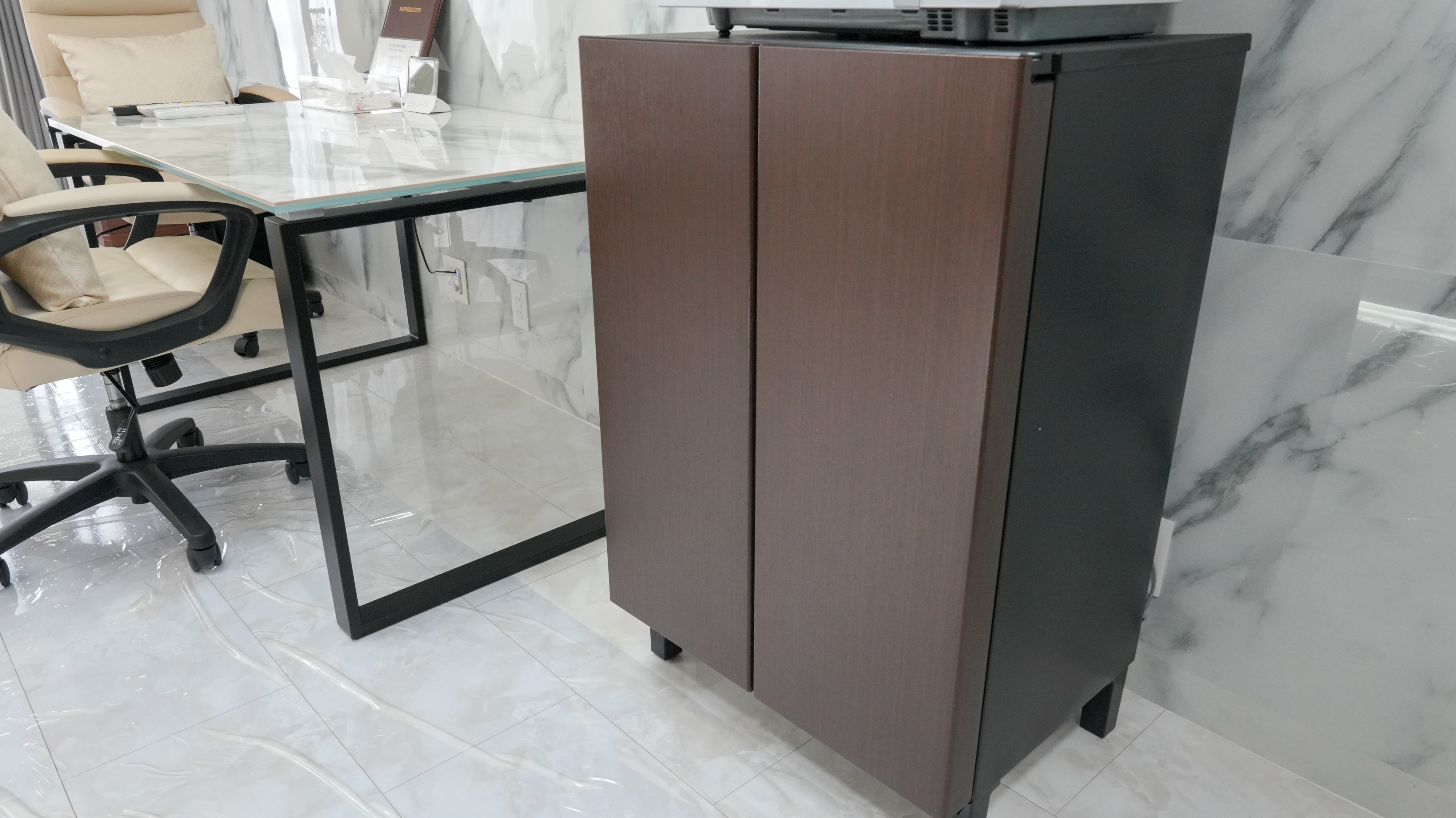 ロイヤルツイン（禁煙）シモンズ製ベッド　冷凍冷蔵庫