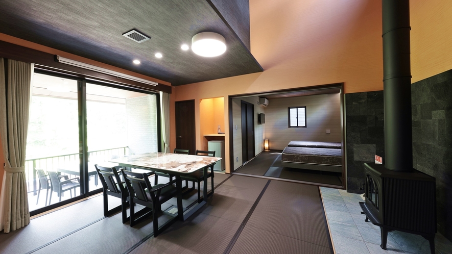 *【客室一例】～花亭～２LDKのお部屋は天井も高く、広々とした作りになっています。