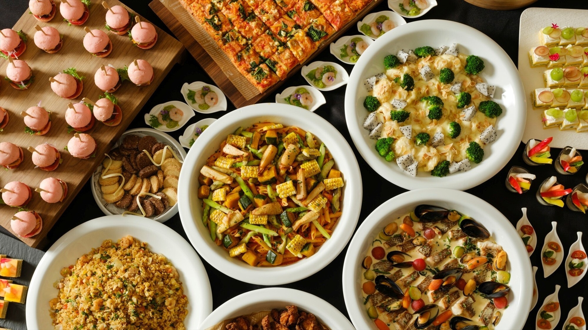 レストラン「HARBELLA」ブッフェイメージ