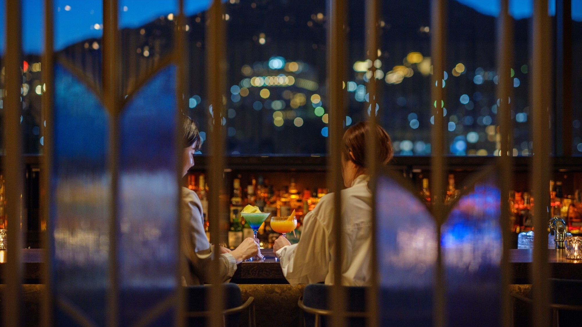 バーラウンジ「The Azurite」イメージ