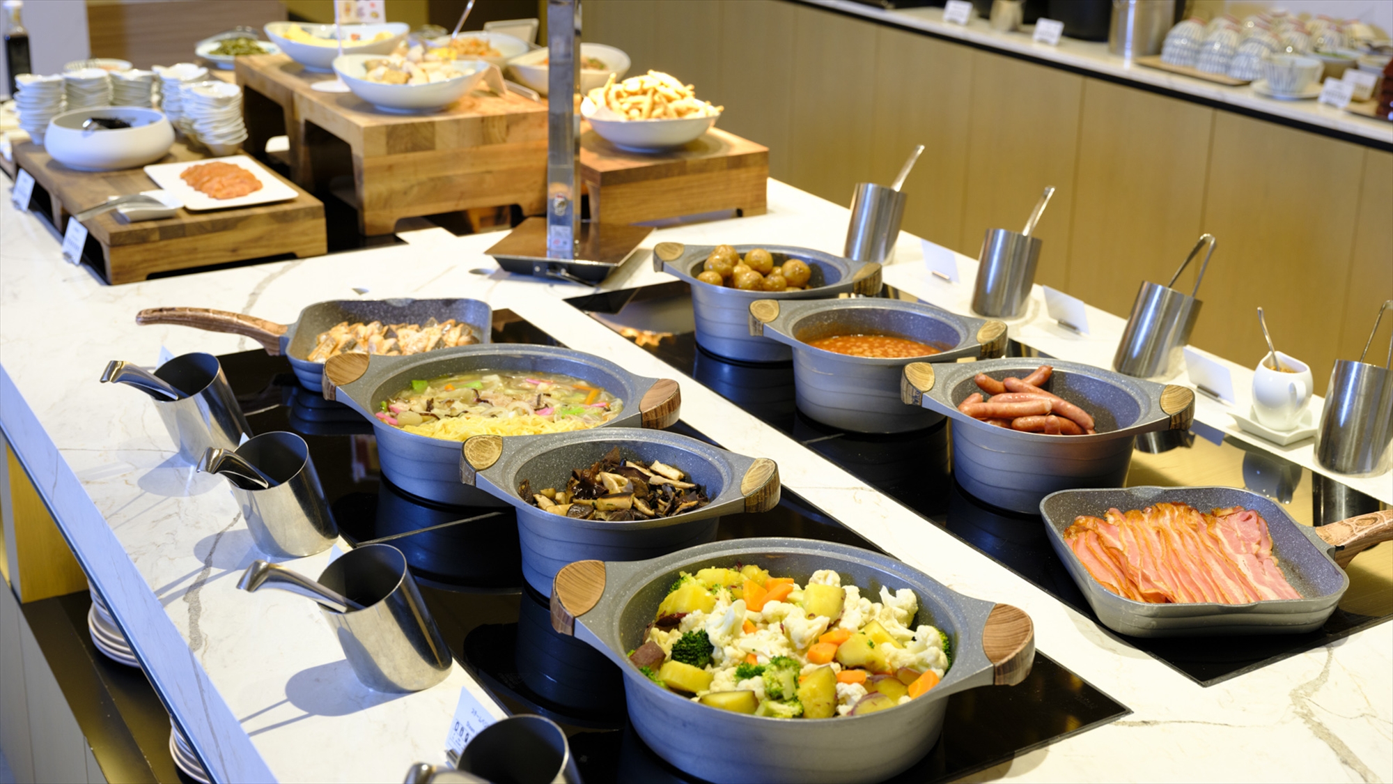 朝食ビュッフェイメージ