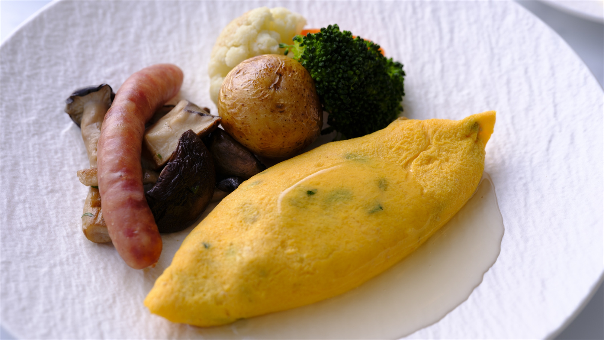 朝食イメージ／雲仙しまばら鶏の和風オムレツ