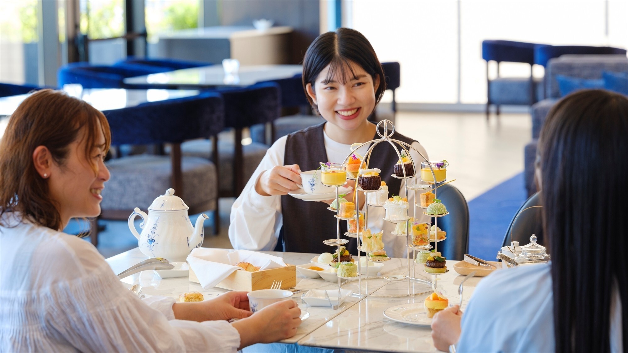 バーラウンジ「The Azurite」イメージ