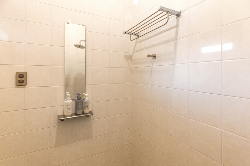 LAULEA　シャワー