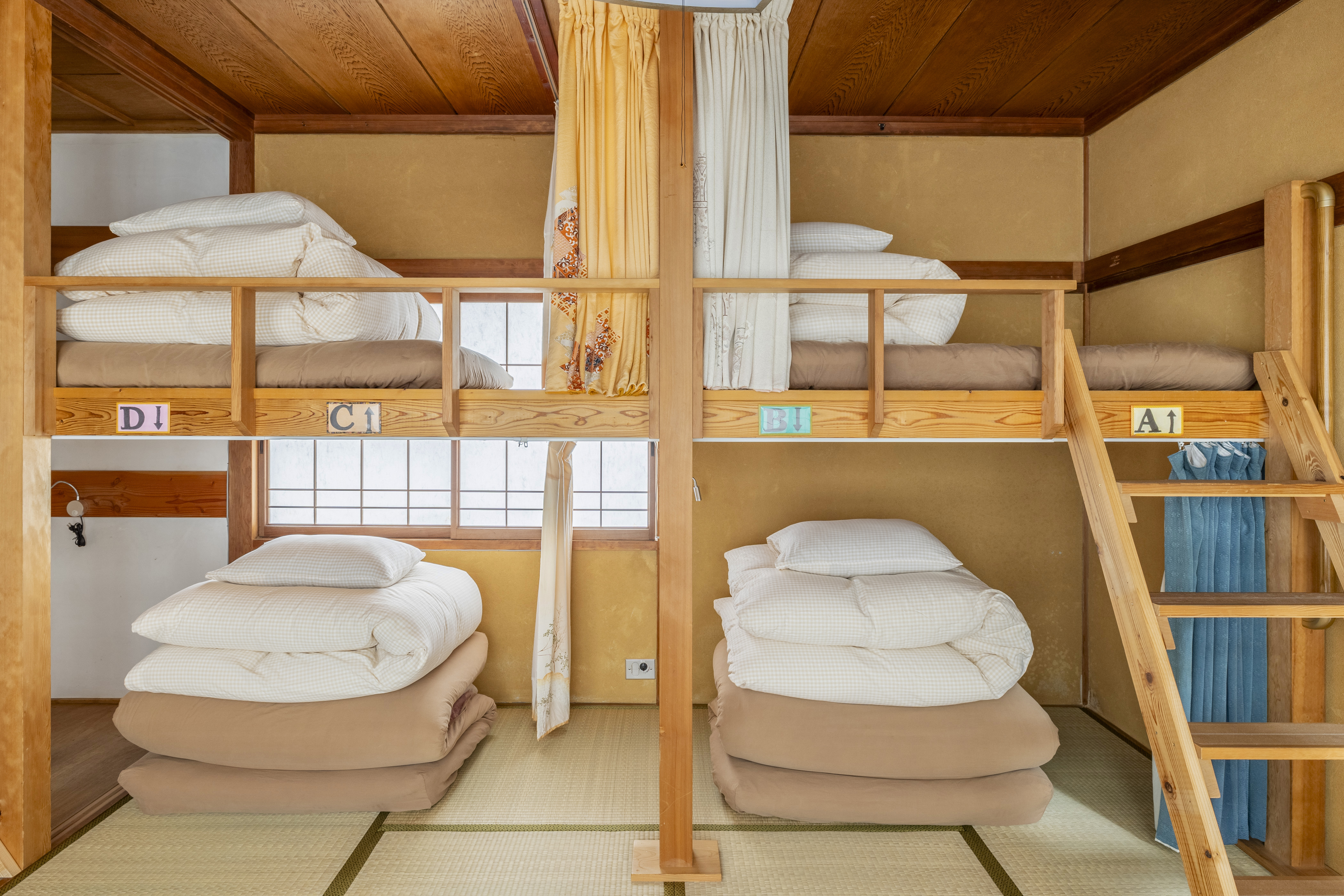 ベッドルーム2：2段ベッド2台