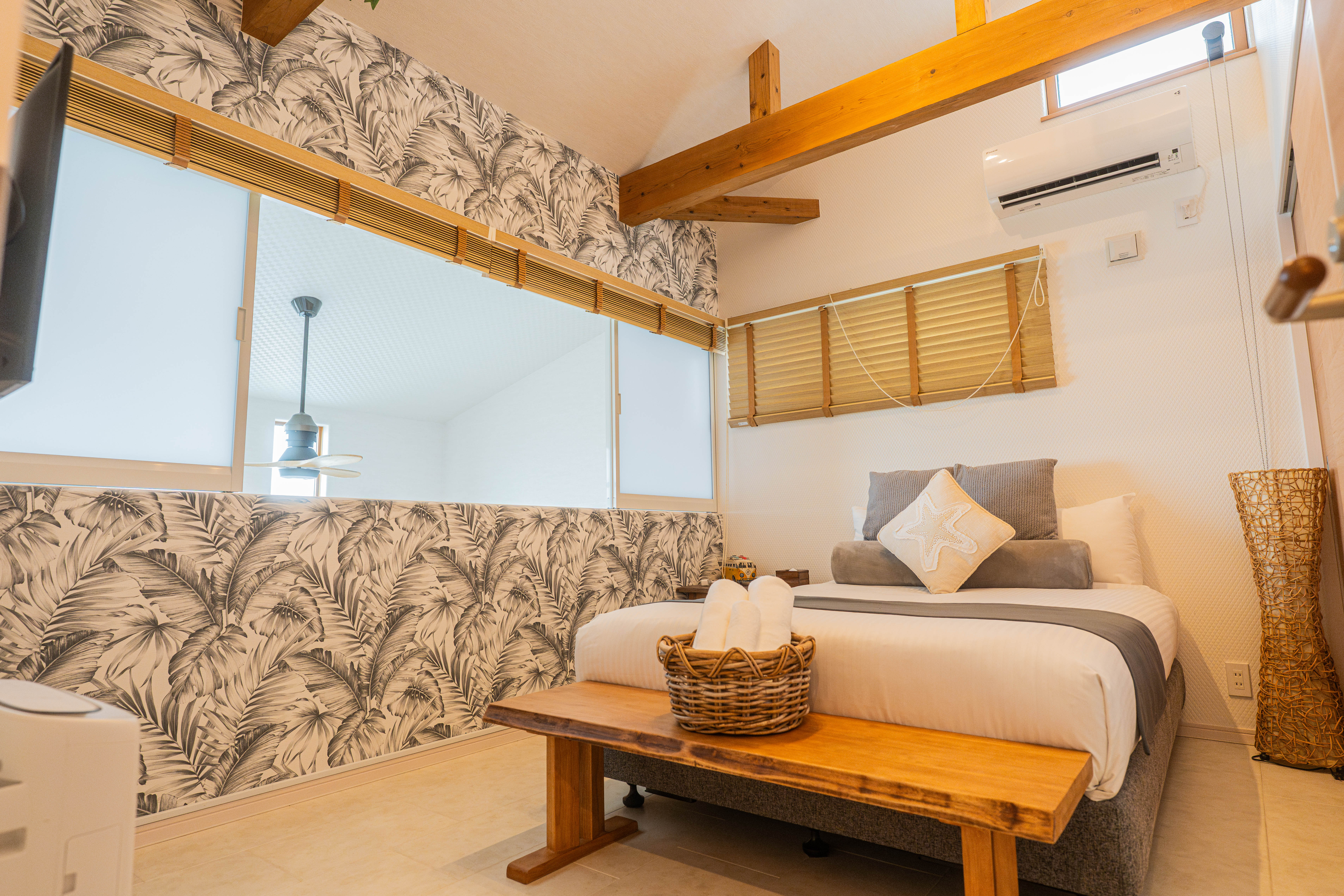 ダブルベッドルーム②