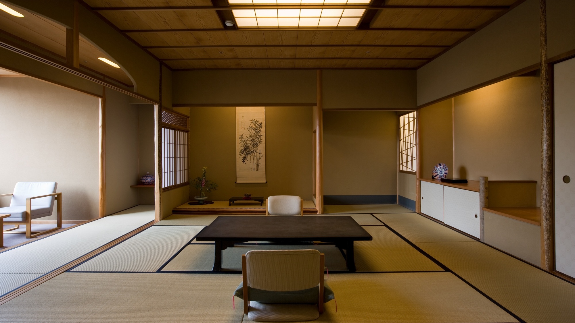 茶室をイメージさせる凛とした中に匠の技が光る数寄屋和室。