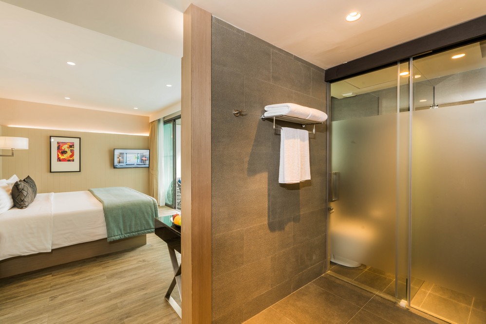 プレミア プールアクセス