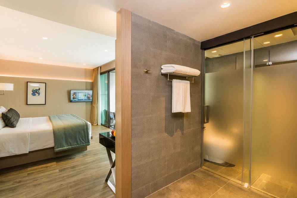 デラックス プールビュー