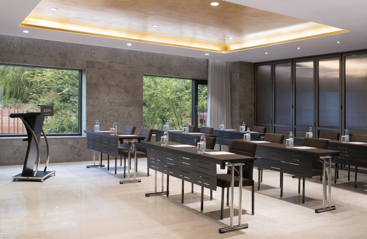 ミーティングルーム3