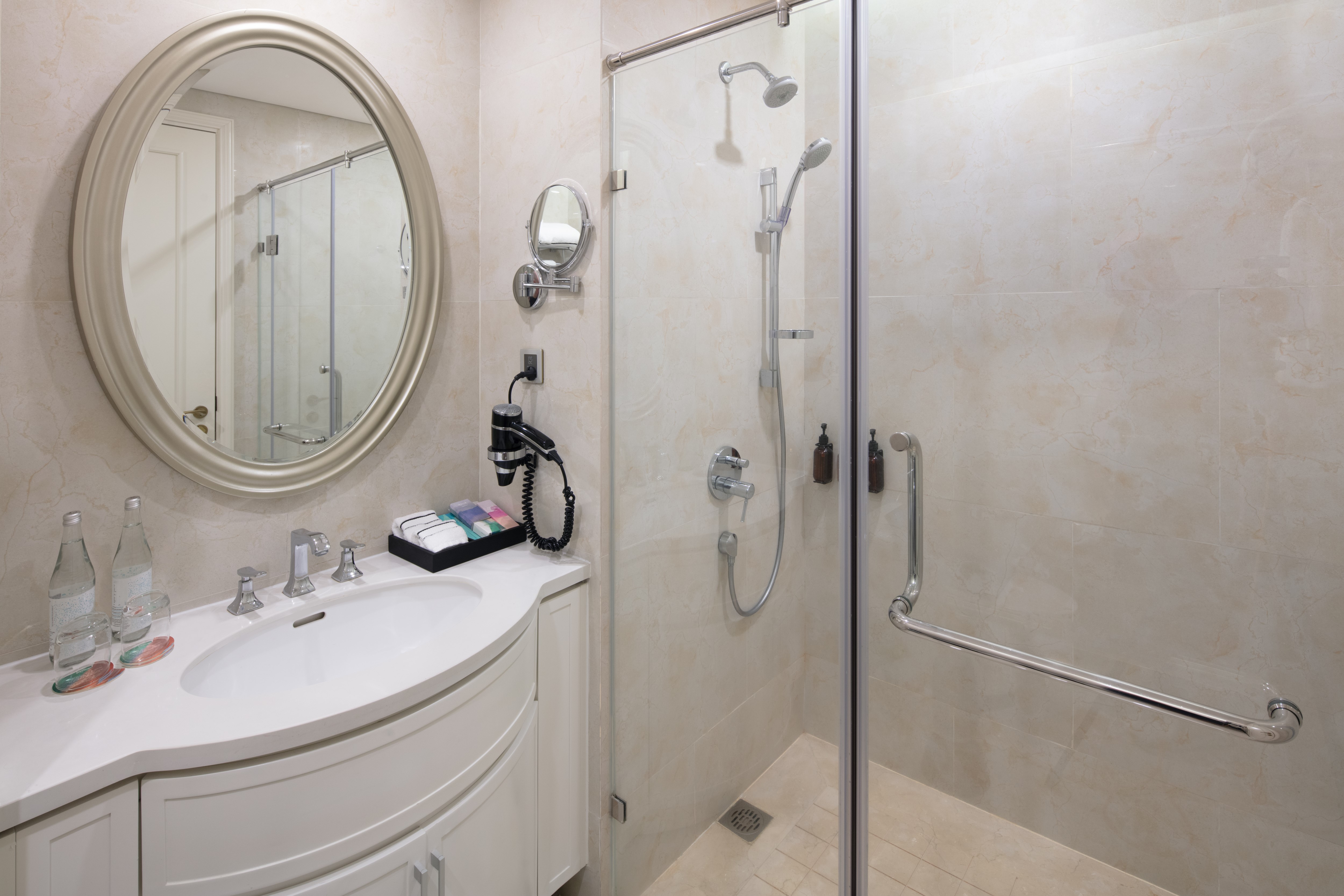 デラックスルーム