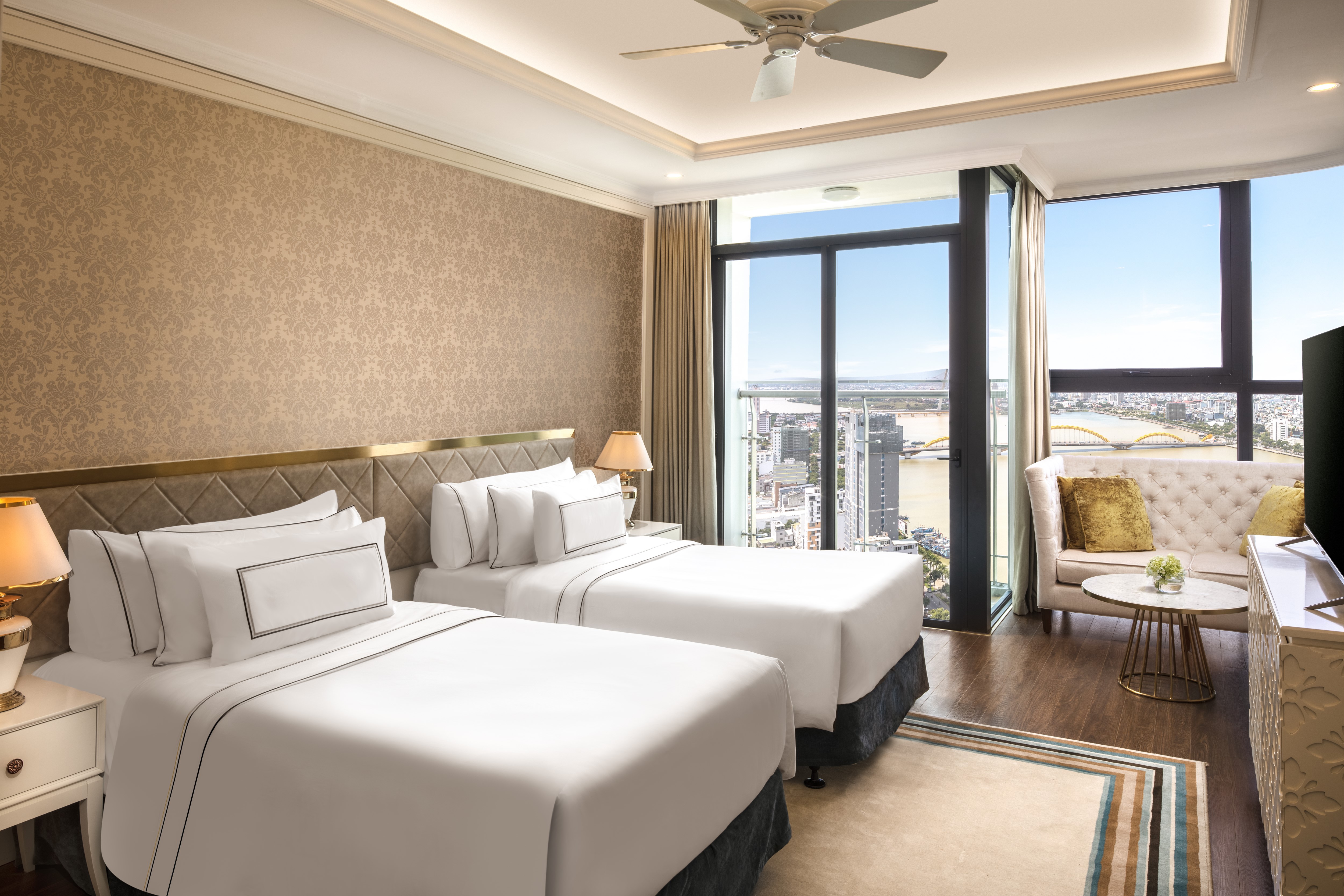 デラックスルーム