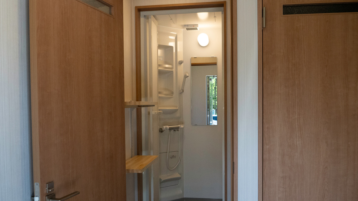 【卒業旅行に♪学生さん応援】学割料金＆選べるアウトドア体験付き♪グランピングで思い出作り！＜素泊り＞