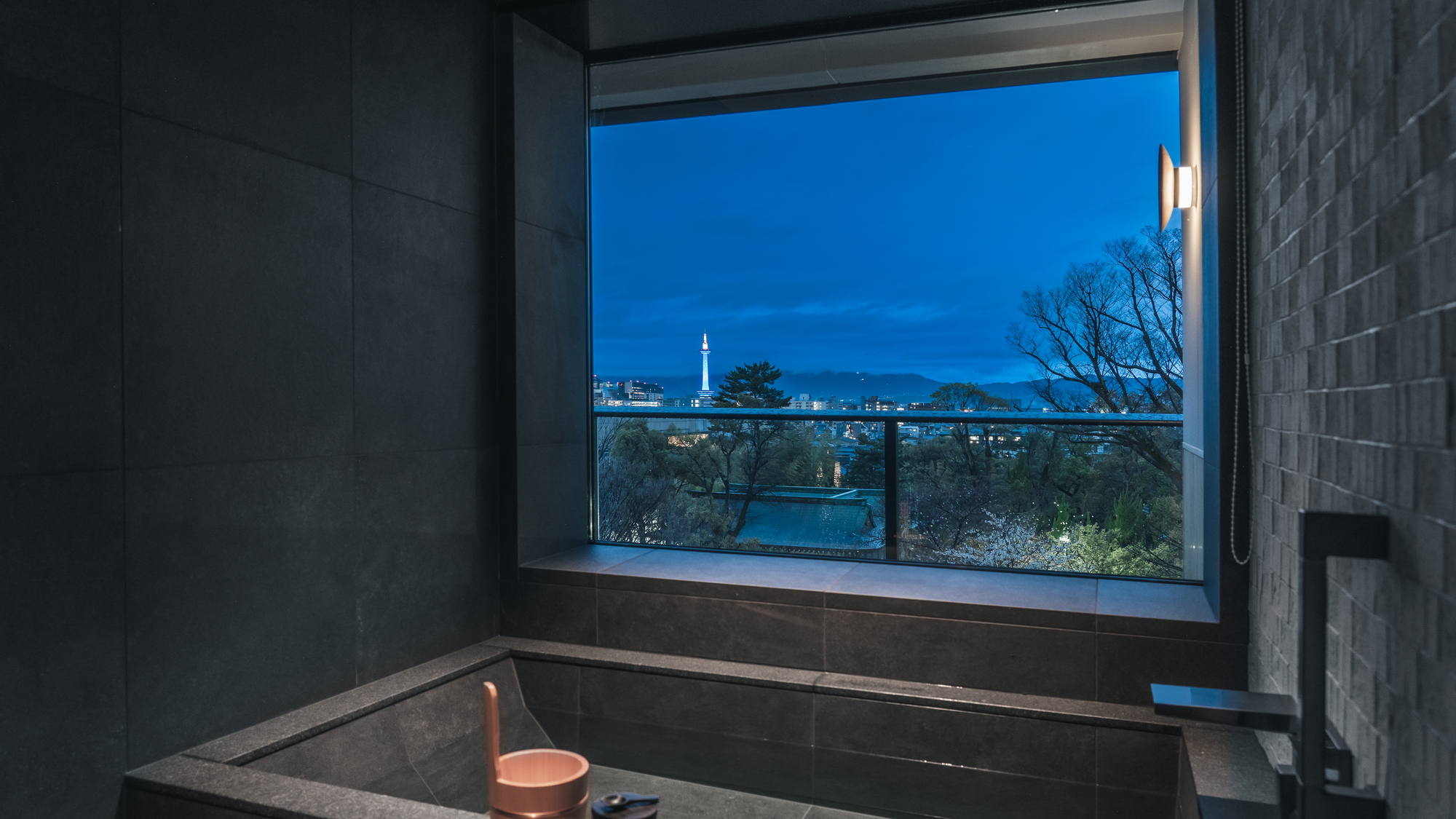 デラックス スイート ガーデン バスルーム