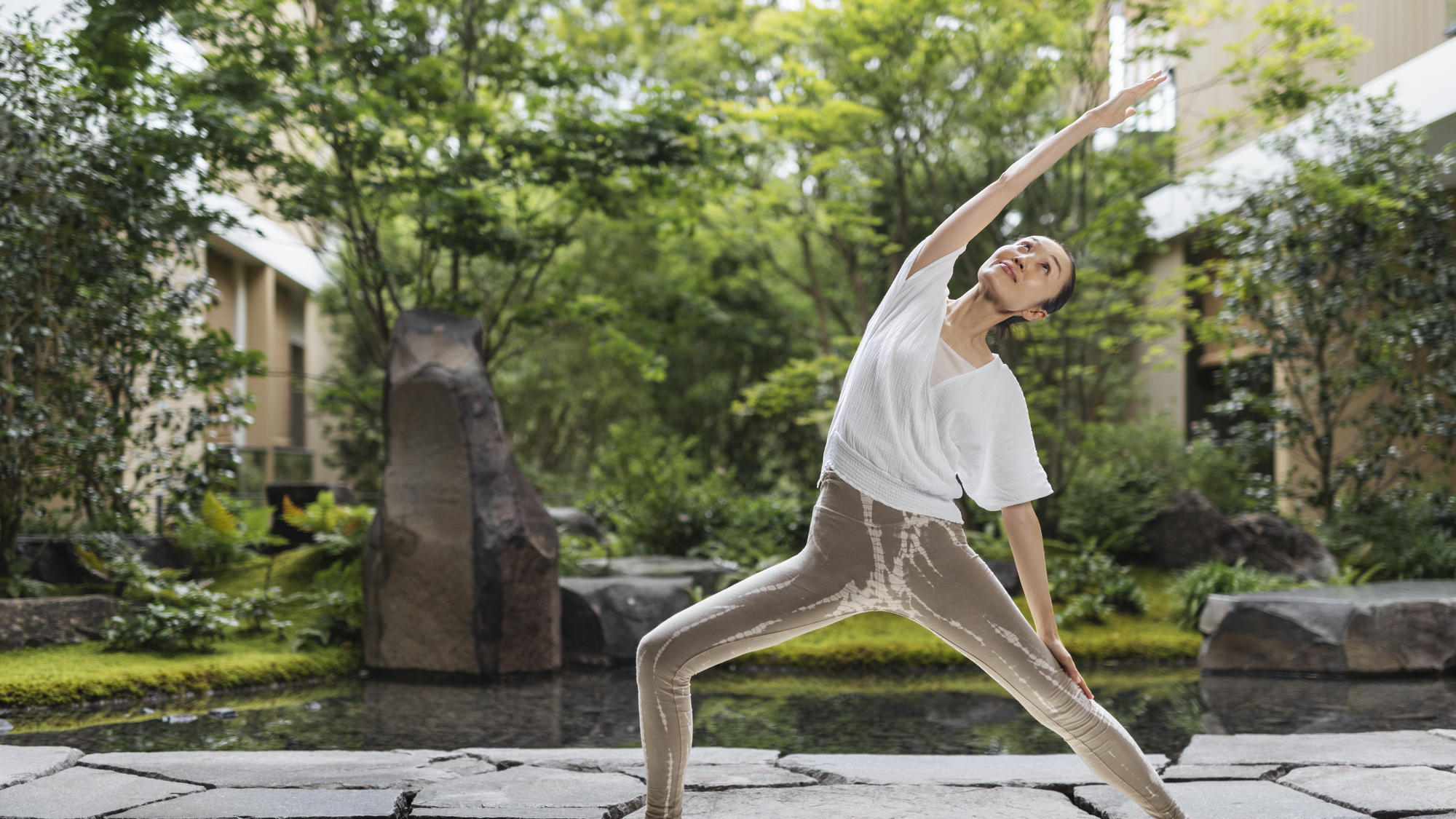 宿泊者向けに、1日2回の無料ウェルネスアクティビティを開催