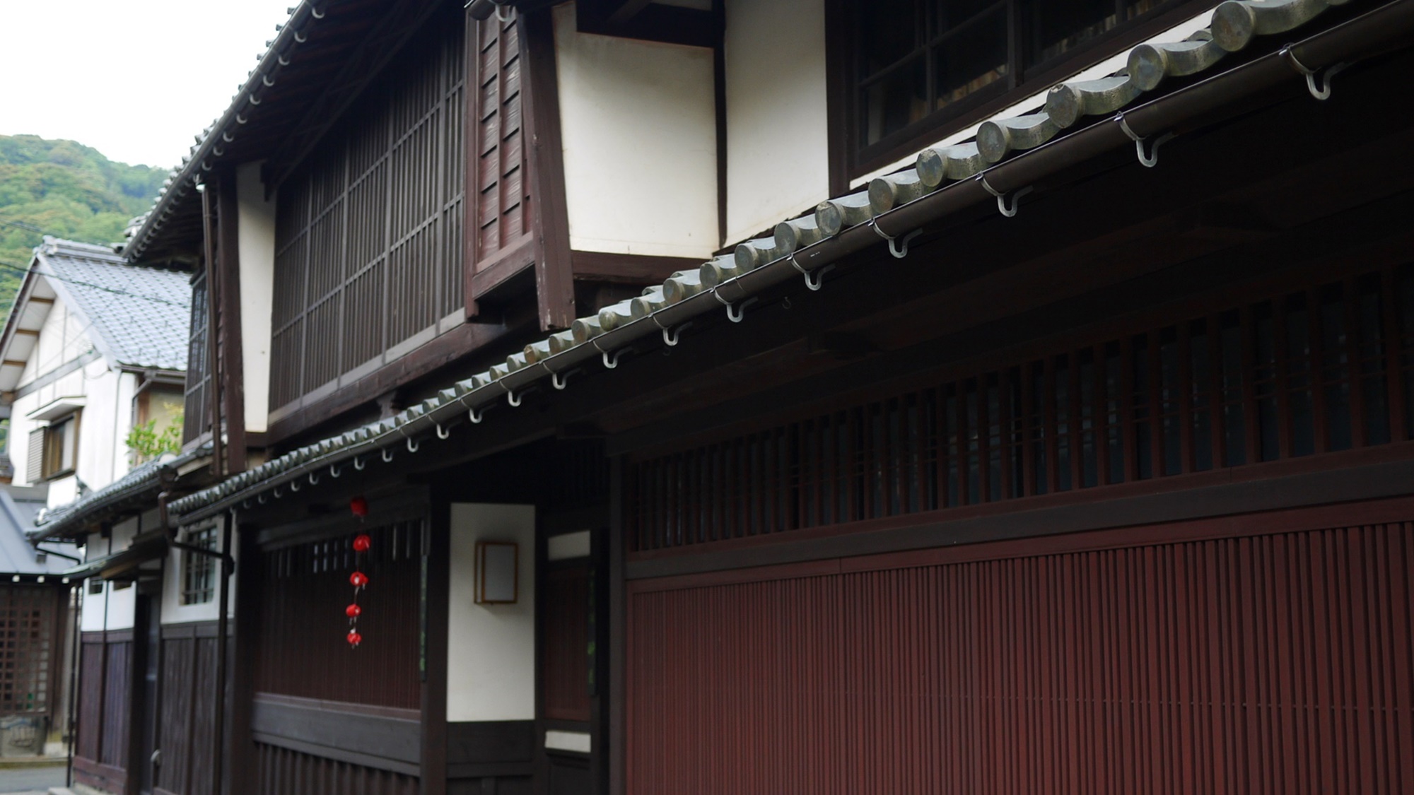 *【小浜西組の町並み】保存地区に指定されている小浜城の城下町。町屋が並ぶレトロな景観です♪