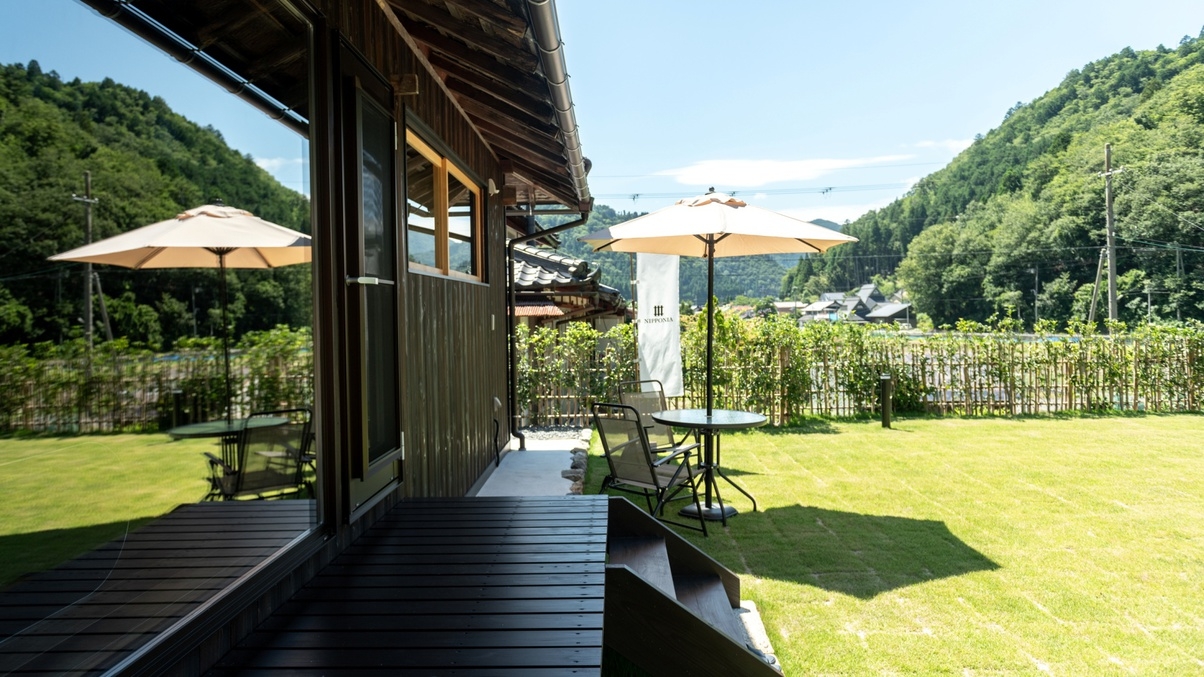 ＜ペットOK＞愛犬と泊まれる！プライべートドッグラン＆ペットグッズ充実（二食付き）