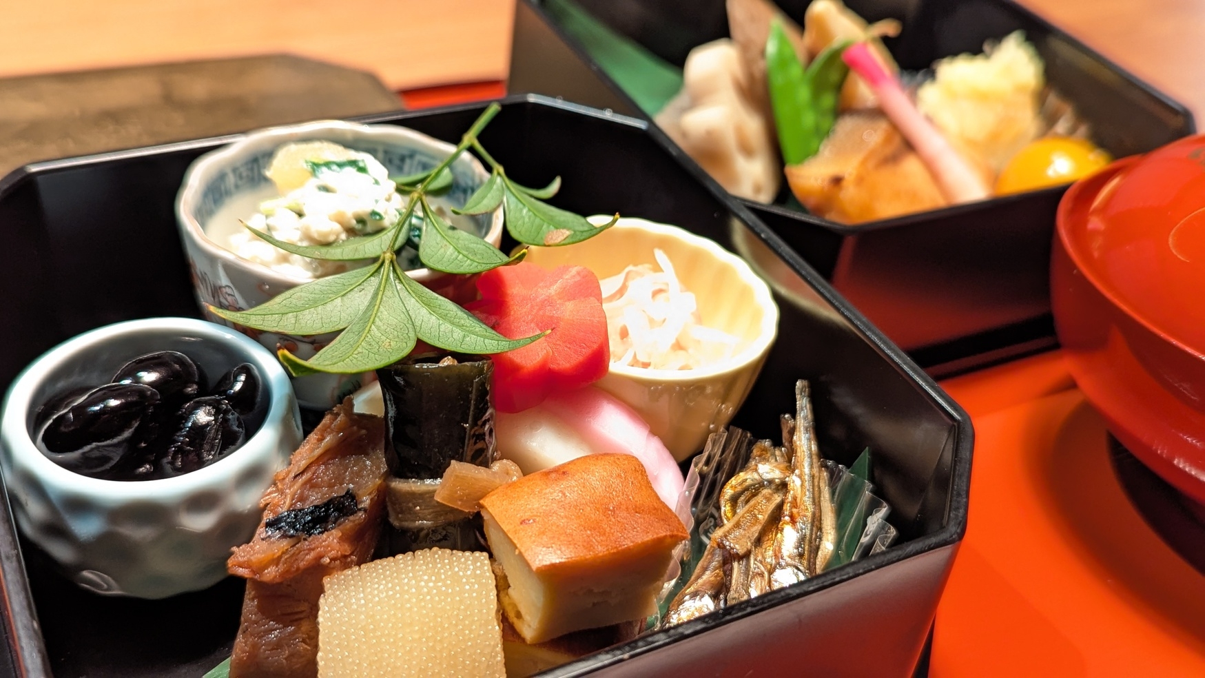 【年末年始】夕食は地元の名店、朝食はお部屋で〜年末年始の特別な時間を美山の古民家でのんびりと〜